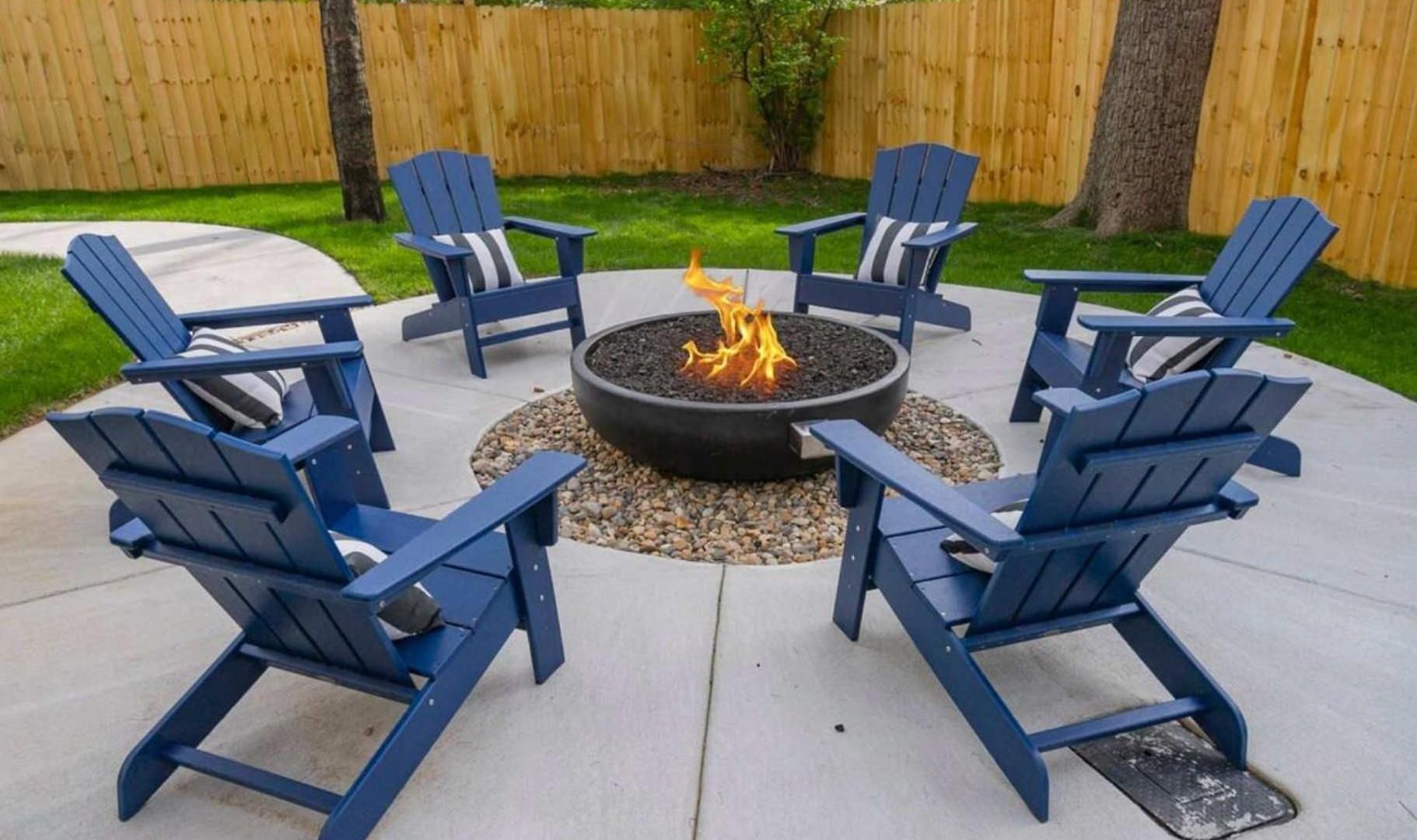 Holiday home Custom Office Game & Fire Pit