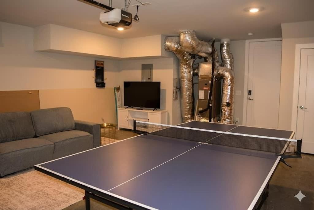 Holiday home New Lux Townhome 6 Mins To Dt Rooftop Sleeps 12 Nashville