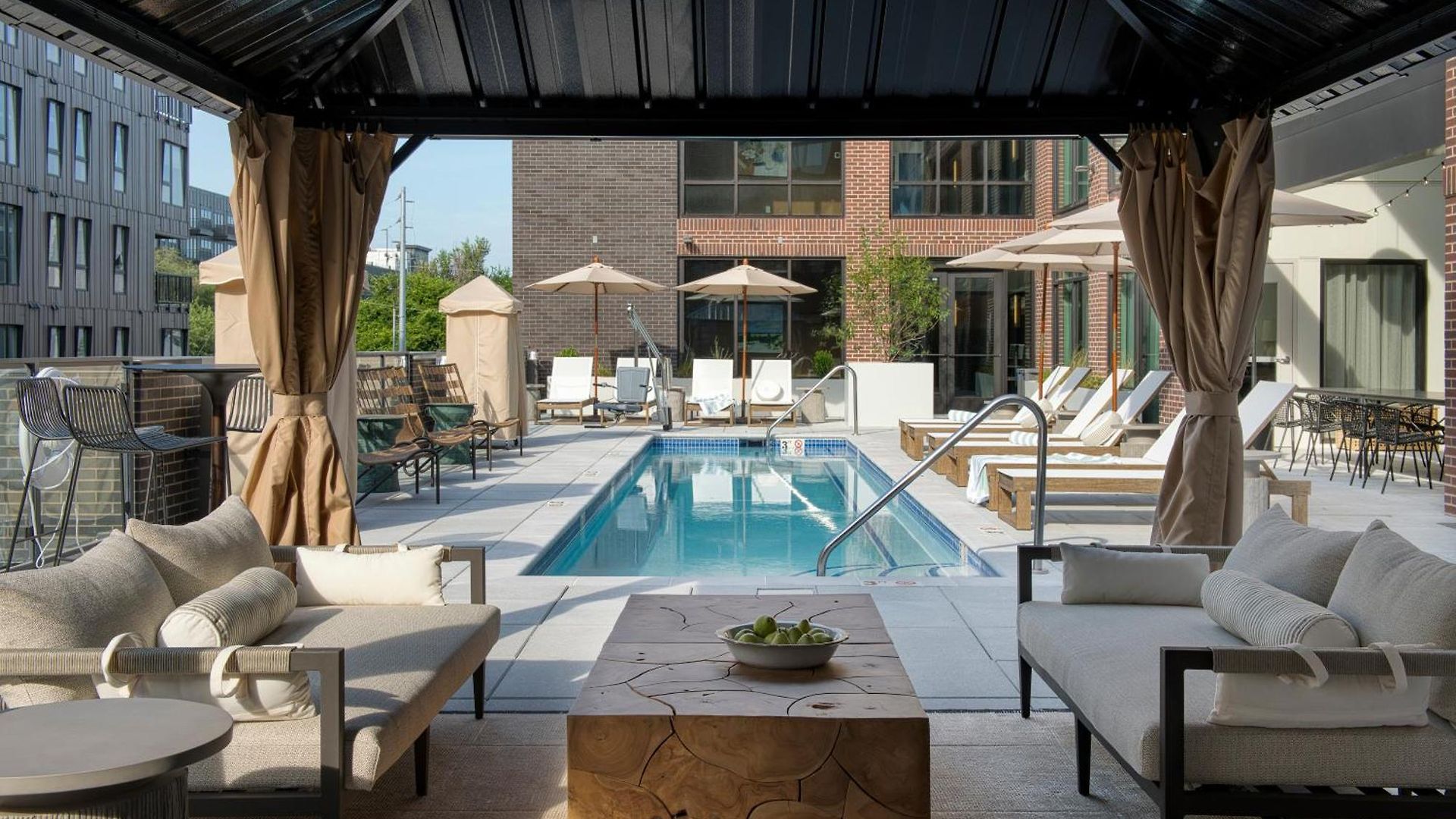 Hotel Mint House Marathon Village By Kasa