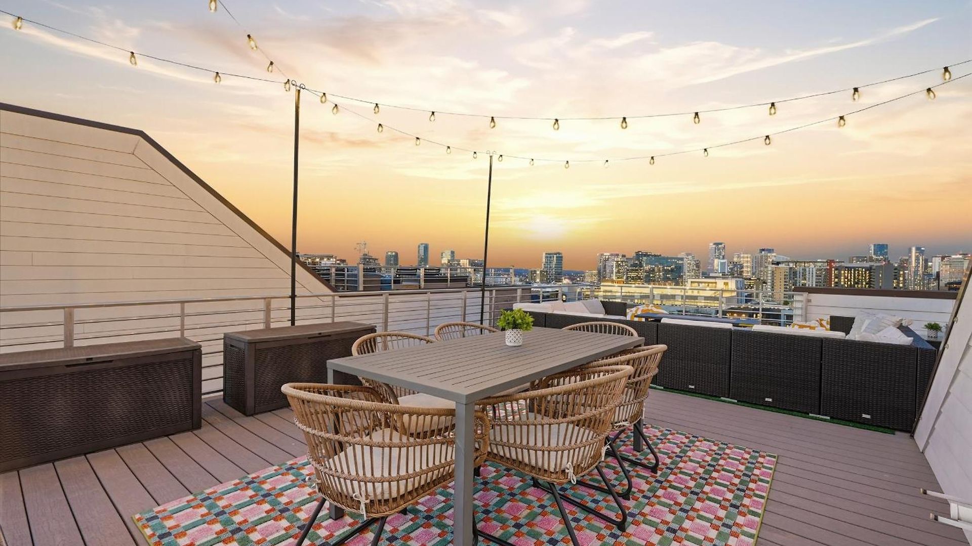 New Updates! Skyline Rooftopfirepitwalk To Gulch Holiday home *