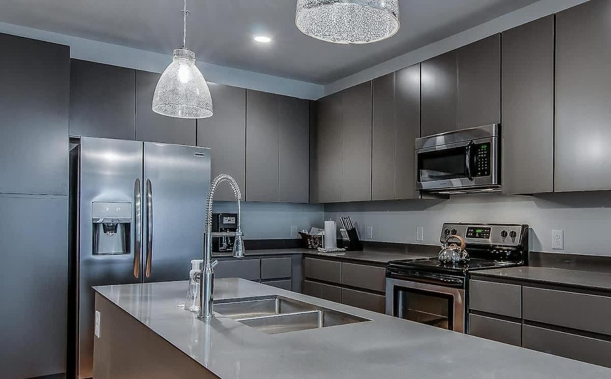 Holiday home The Houston Flat - Monthly Furnished Rental! By Local