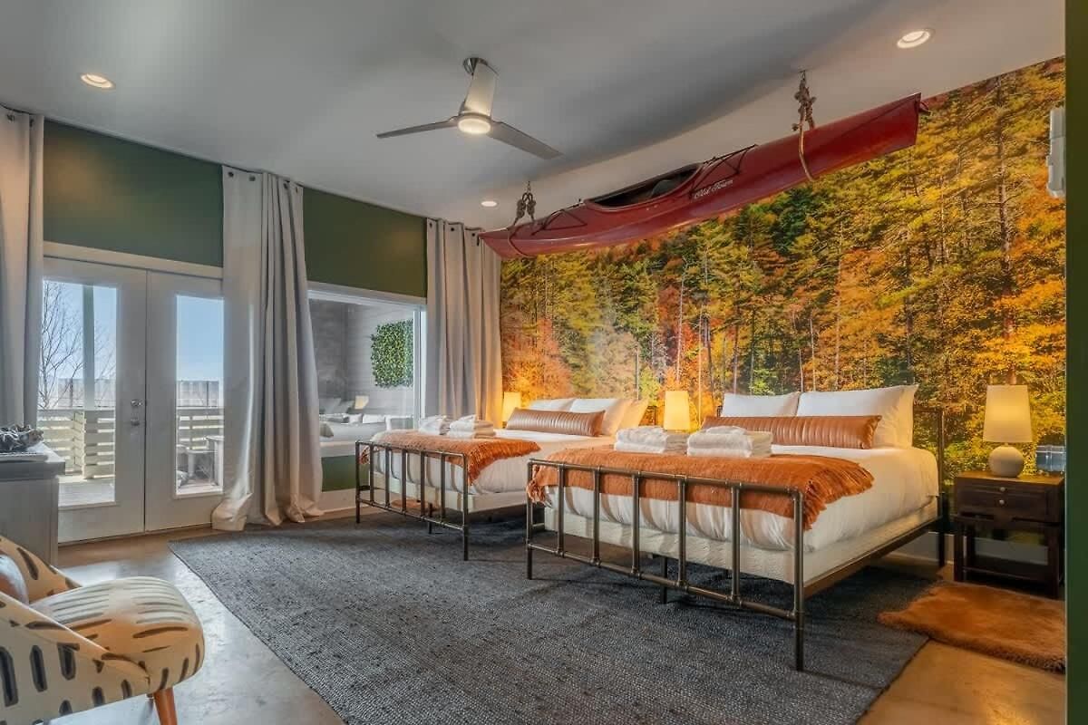 The Broadway Lounge By Local Holiday home *