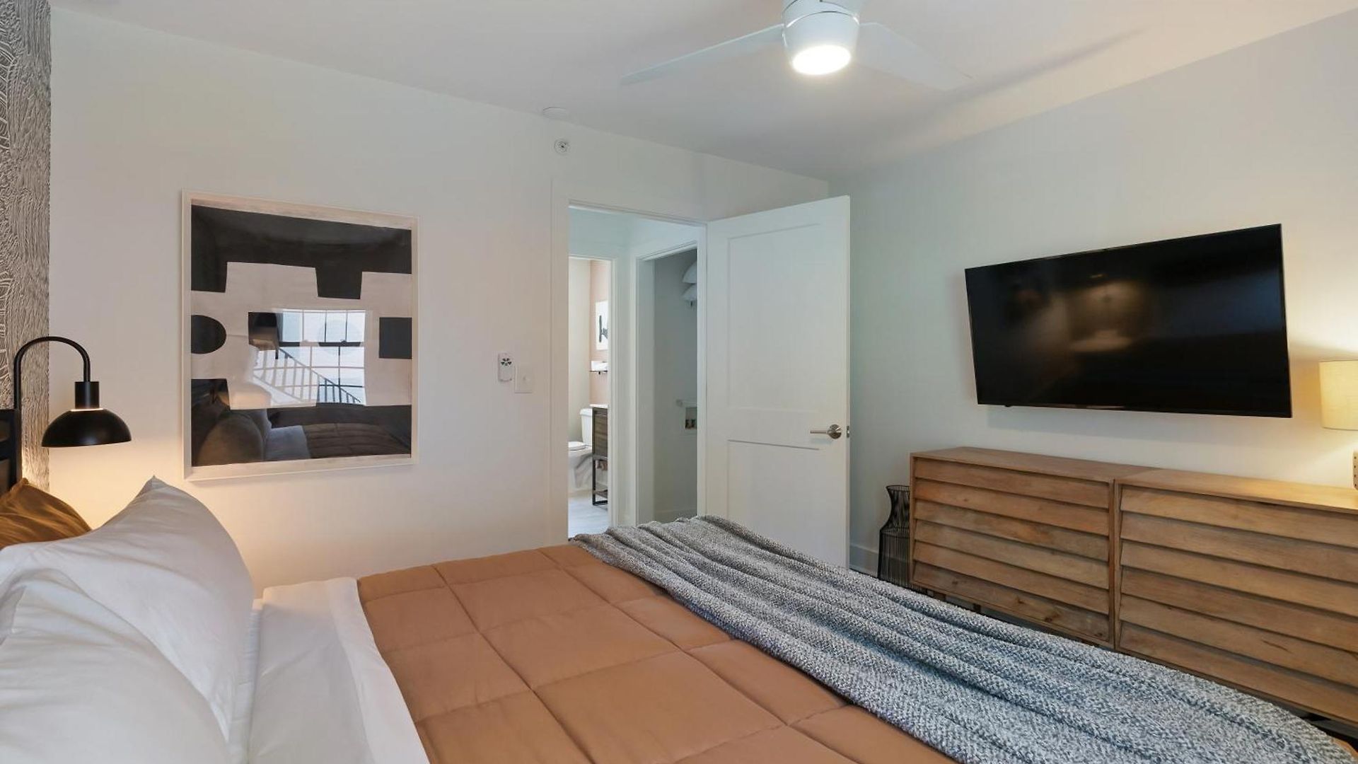 Harmony House Aparthotel