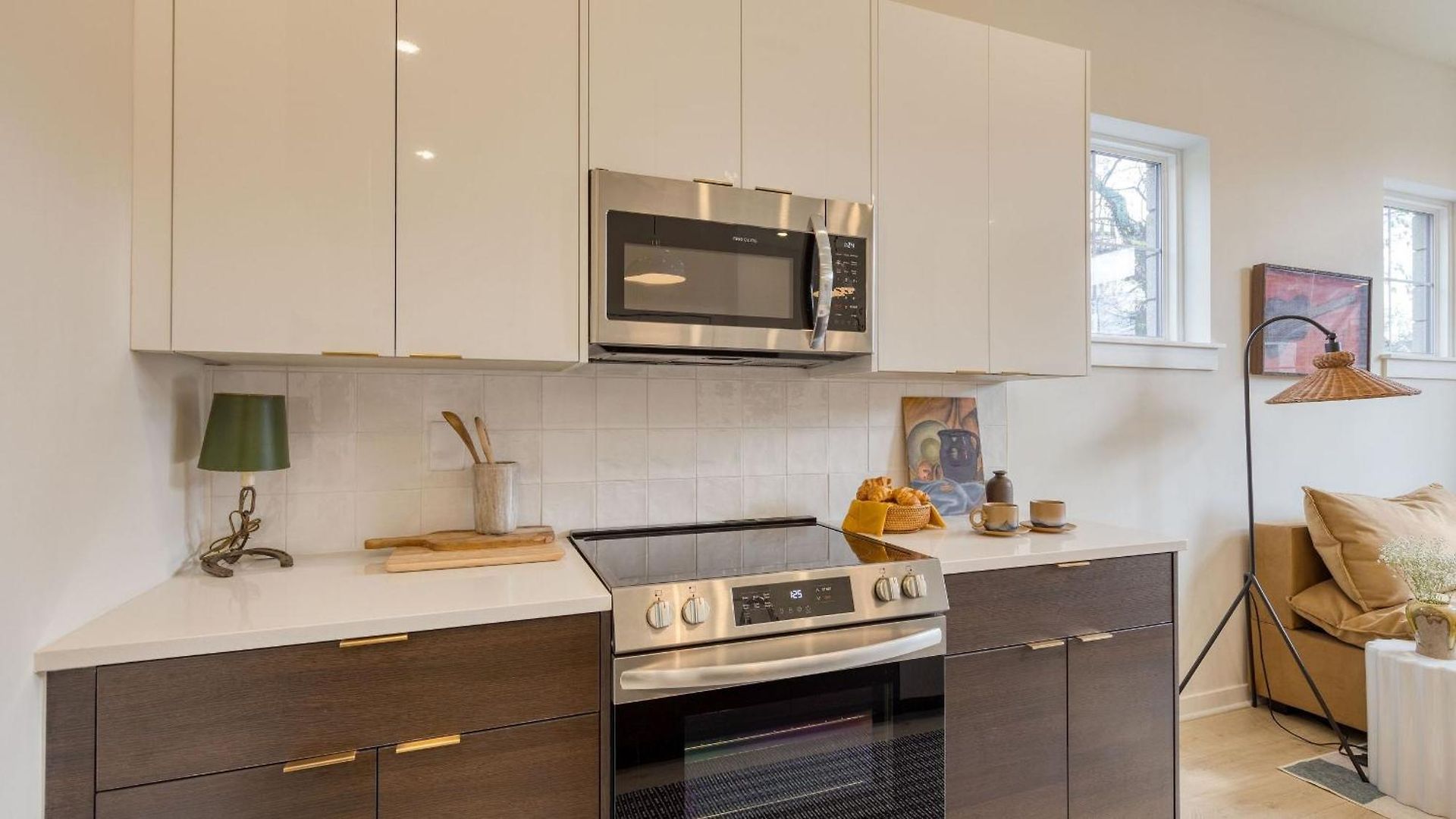 Stunning New Build In East Nash Minutes To Broadway The Stage By Avantstay
