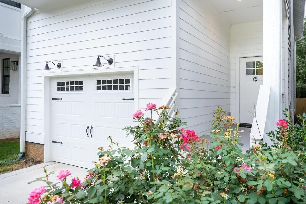 The Alabaster By Local Holiday home *
