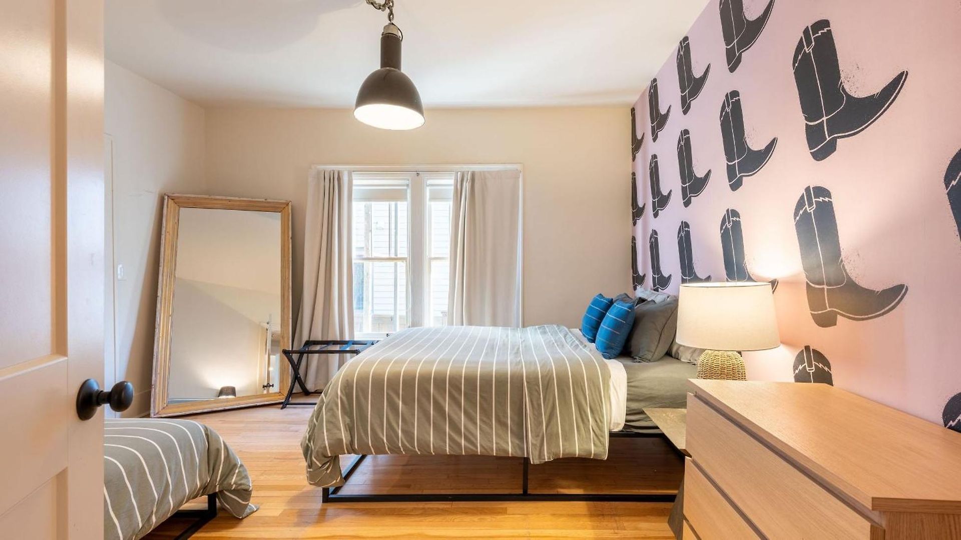 Chapel House By Avantstay Holiday home *