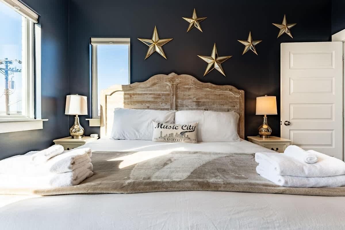 The Star By Local Holiday home