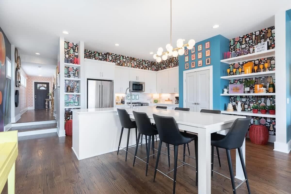 The Broadway Lounge By Local Holiday home