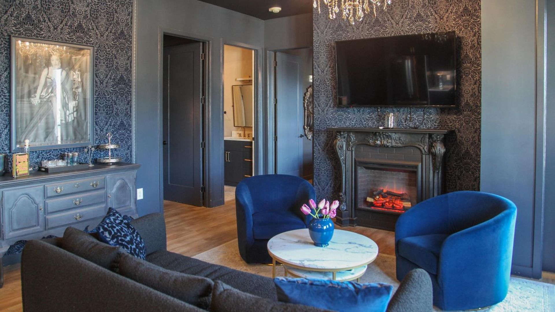 The Smokeshow On Music Row Near Broadway In Downtown Nashville- Pool, Gym, Patio Holiday home *