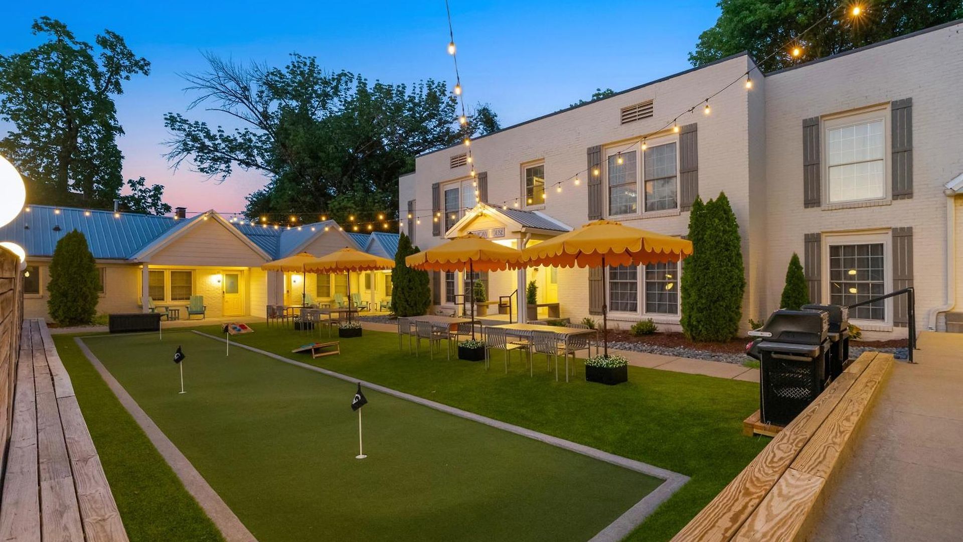 Harmony House Aparthotel