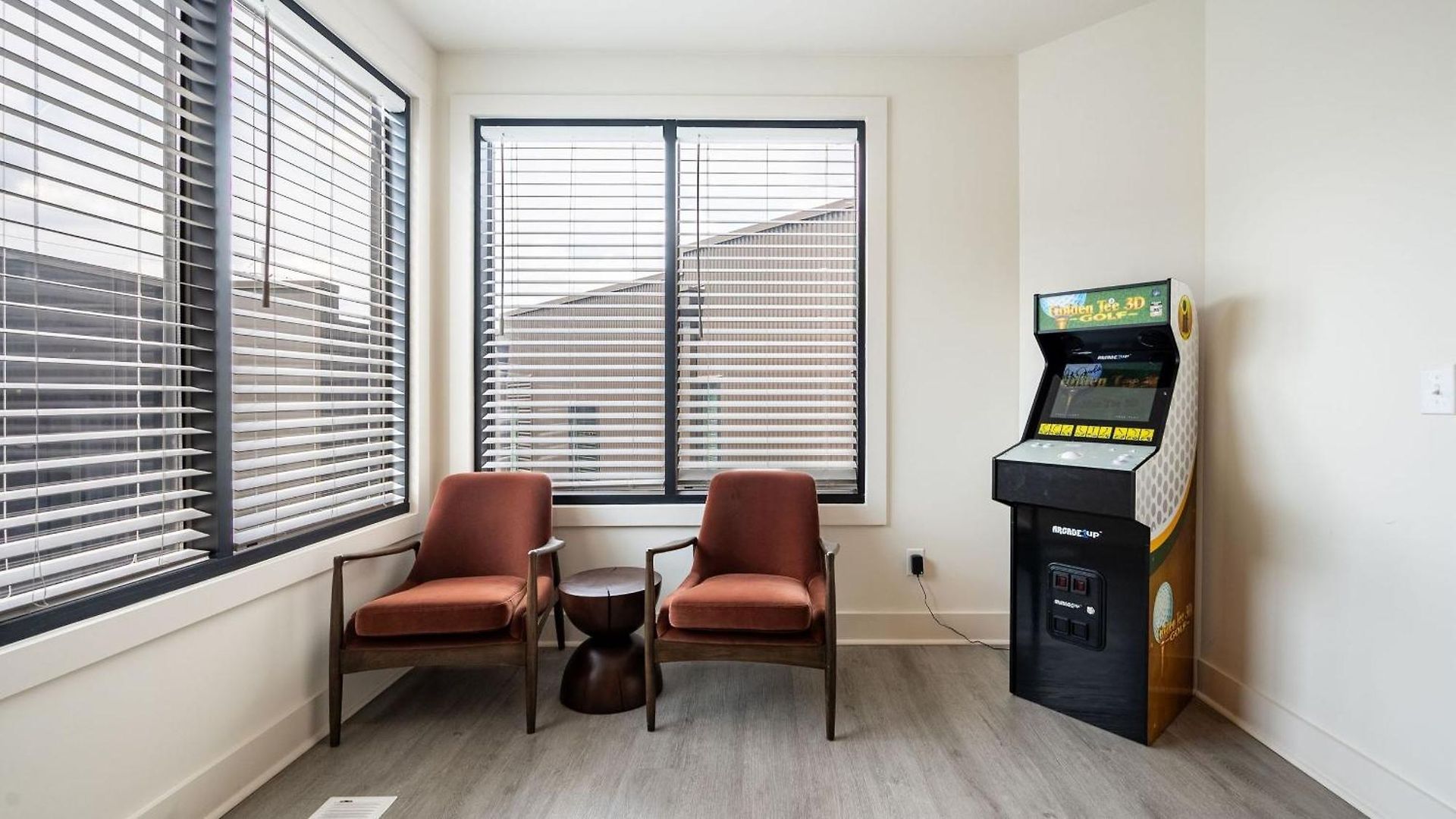 Holiday home Outrider Buyout - 2 Units By Avantstay Nashville