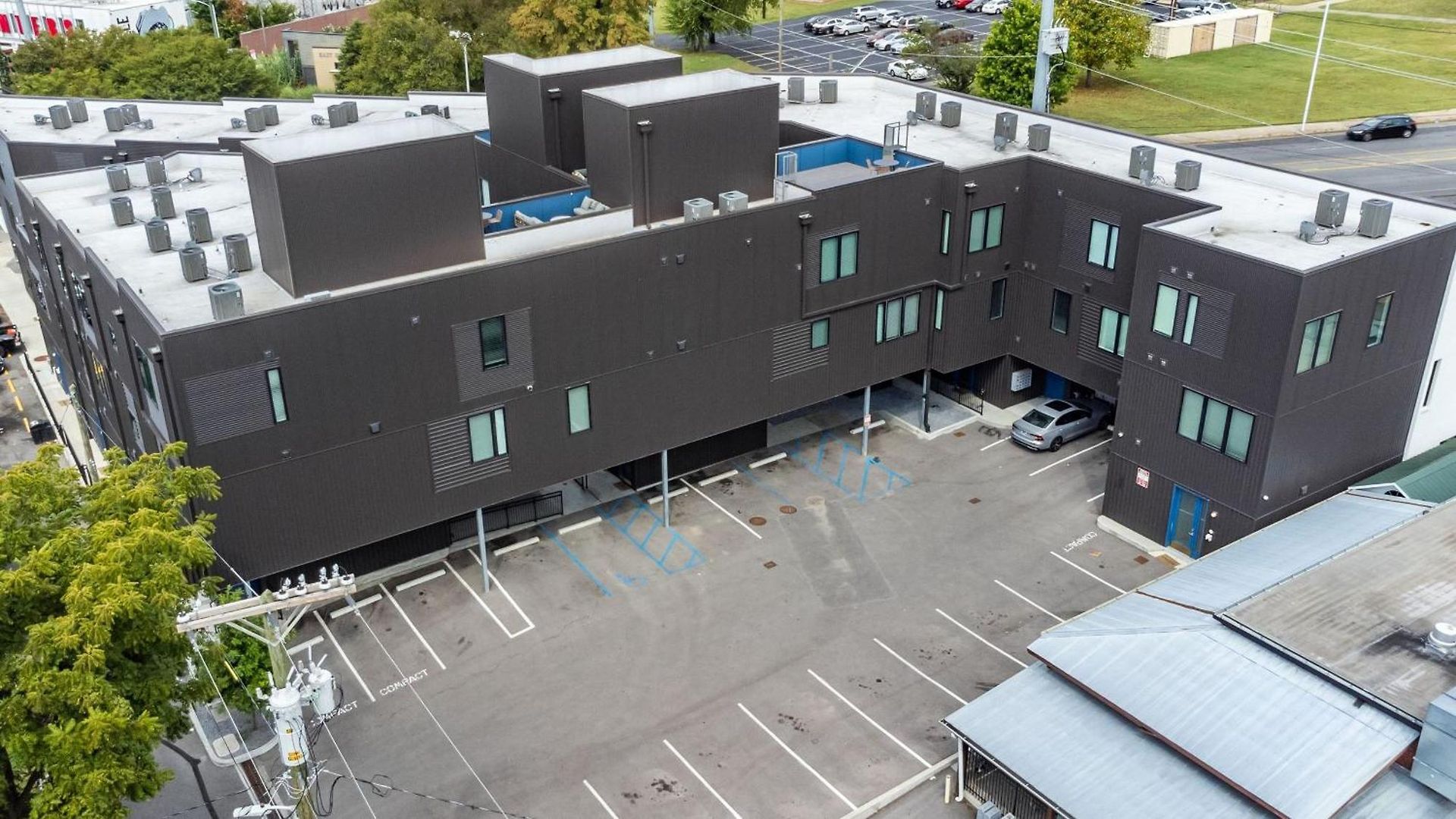 Outrider Buyout - 2 Units By Avantstay Nashville