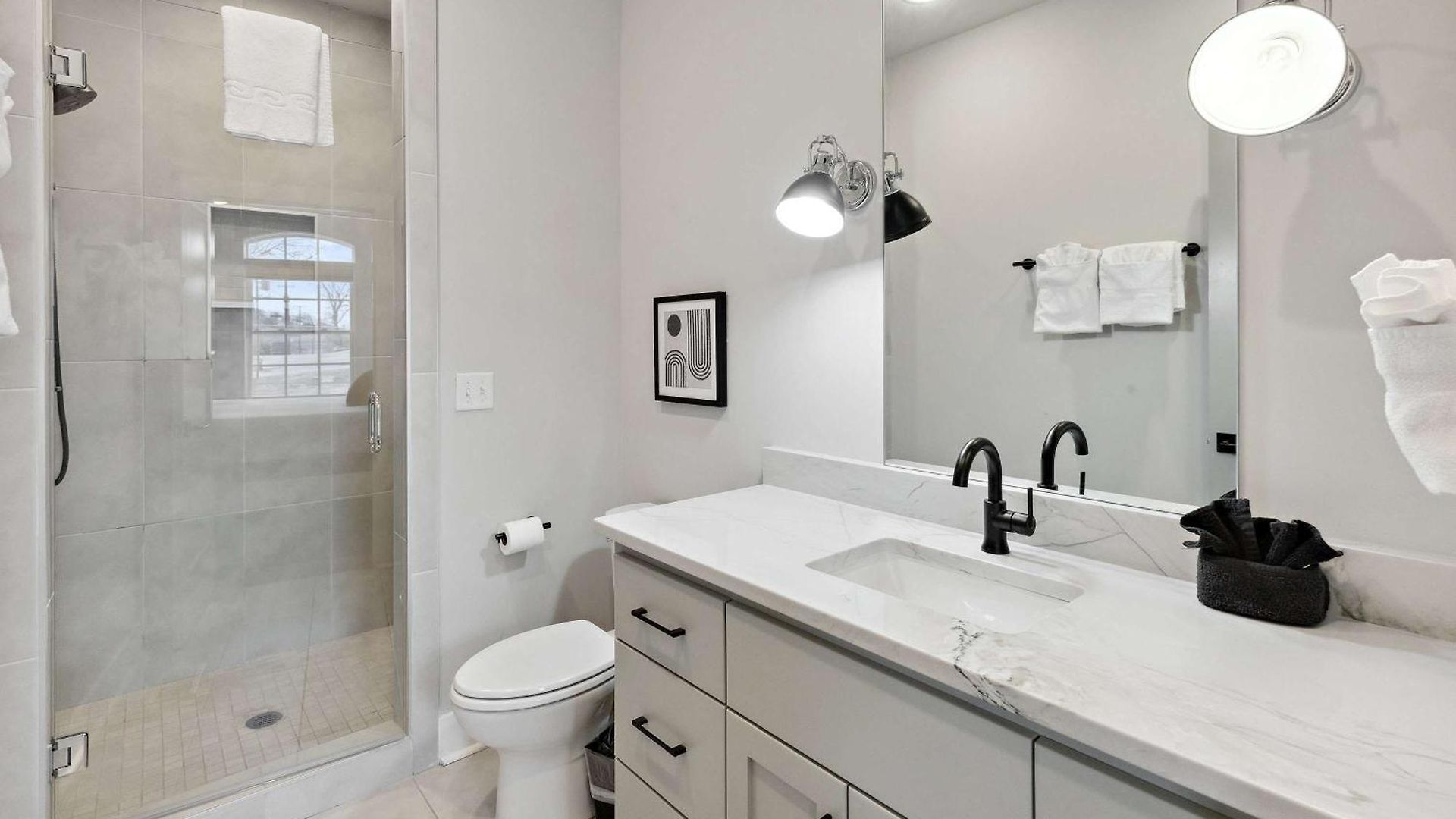 West End Oasis-new Building & Rooftop Views Holiday home *
