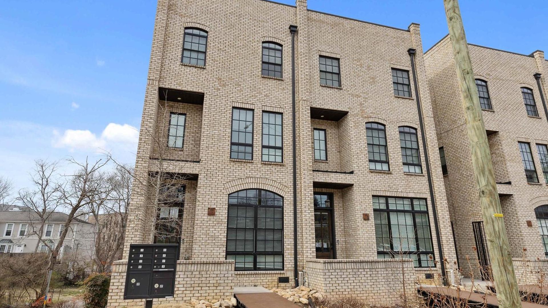 West End Oasis-new Building & Rooftop Views Holiday home *