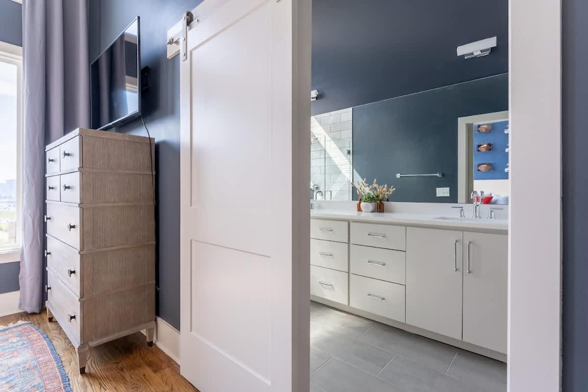 Holiday home Bustling Broadway By Local