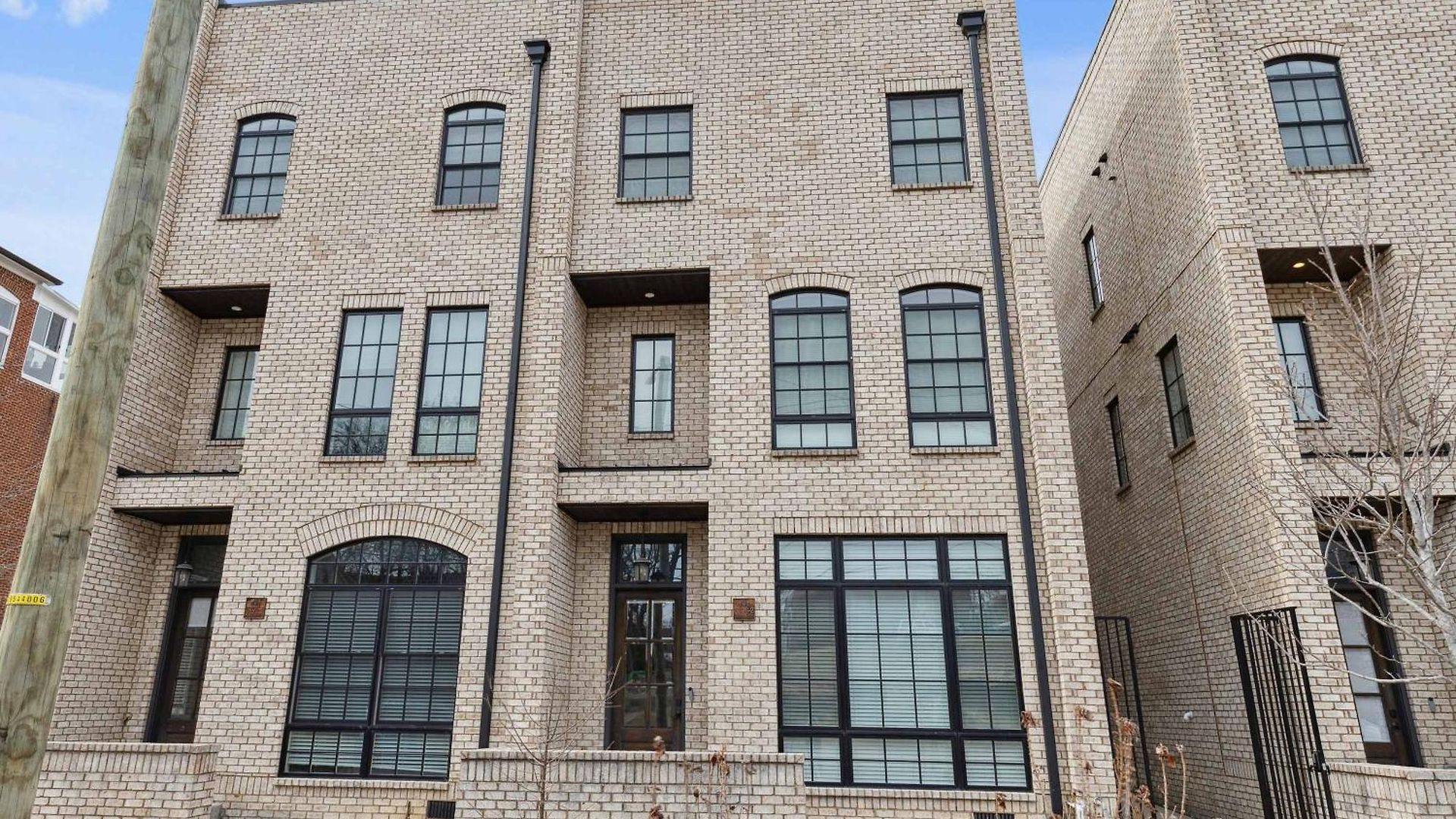 West End Oasis-new Building & Rooftop Views Holiday home *