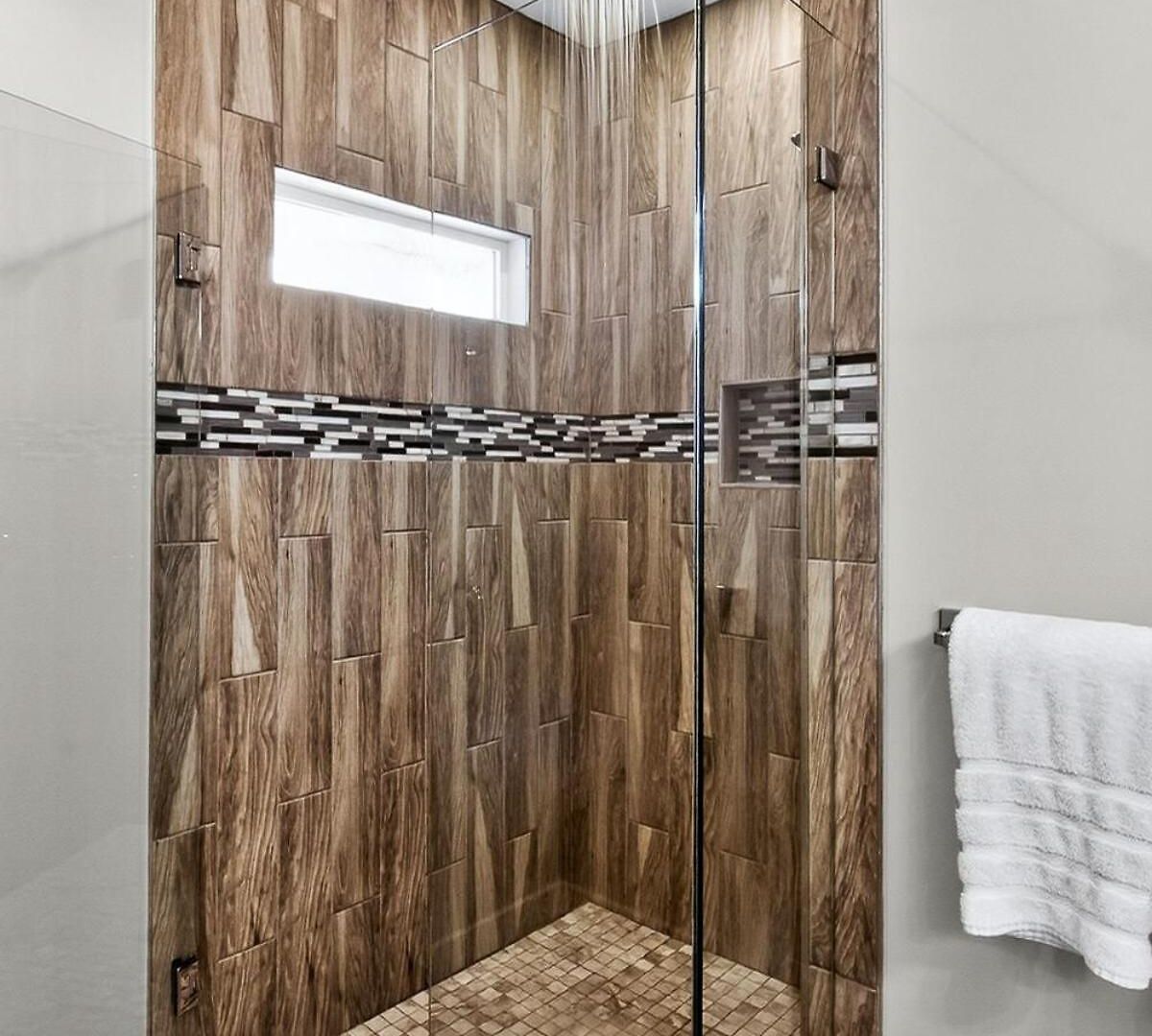 Speakeasy Game Room, Hot Tub, Fire Pit, King Bed - Close To Downtown Nashville