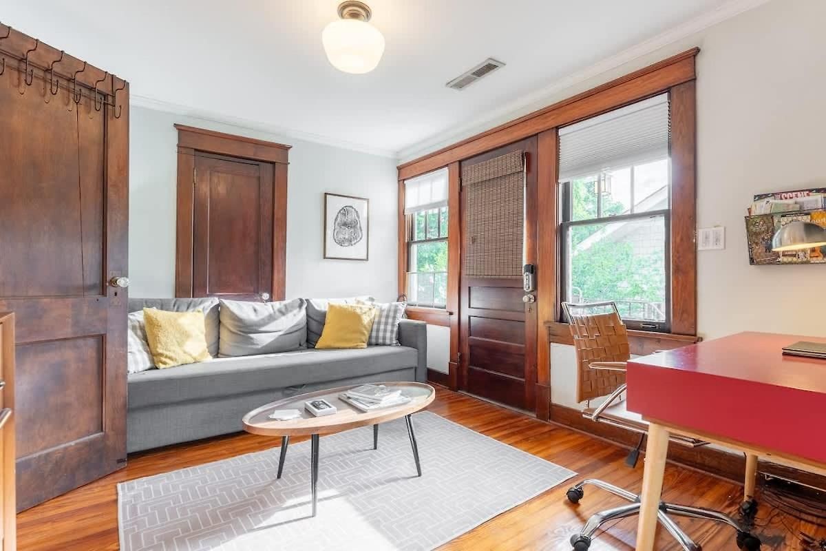 Boscobel Apartment *