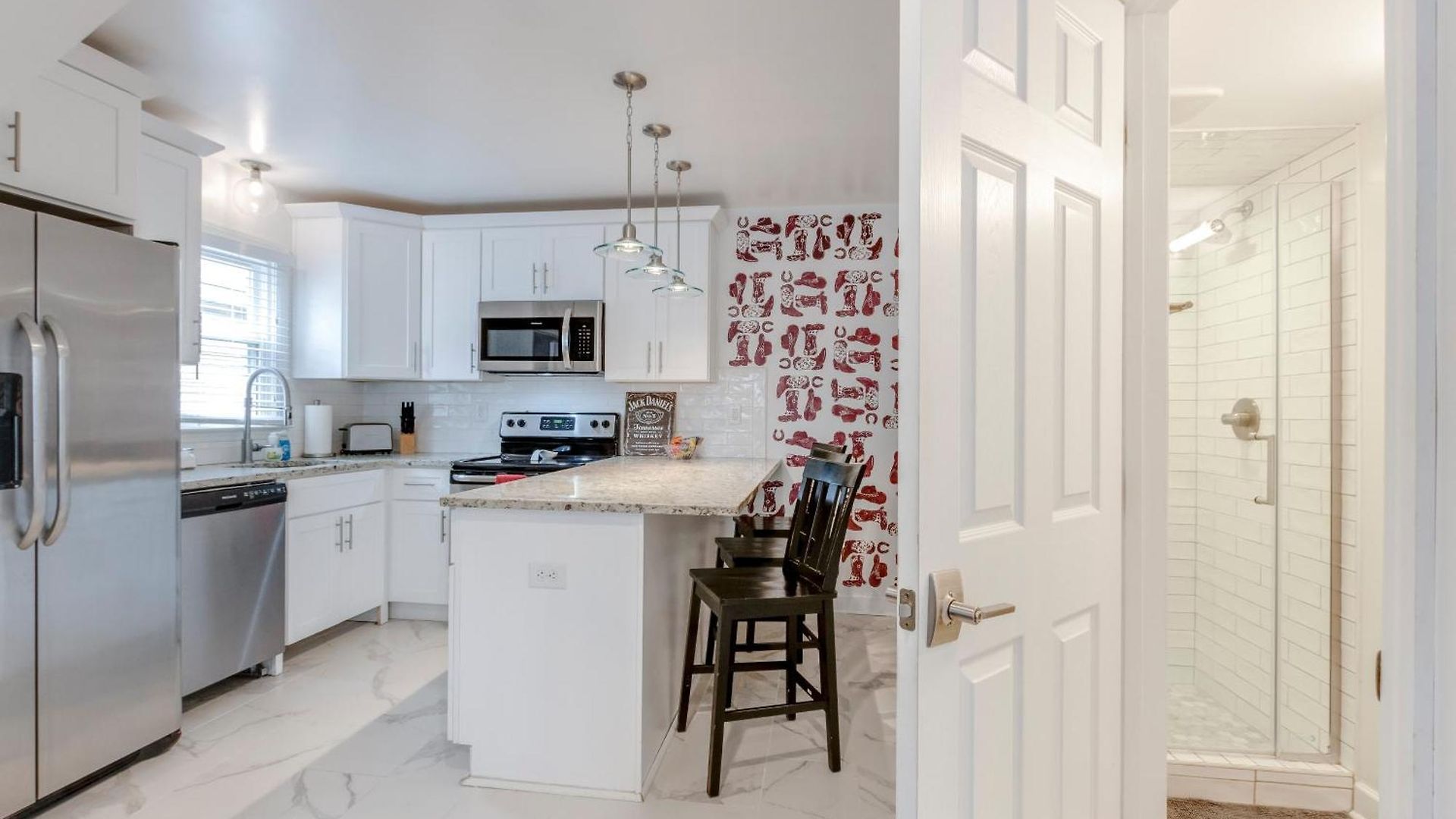 Steps From Vandy, Live Music-downtown 9 Mins Away! Apartment *