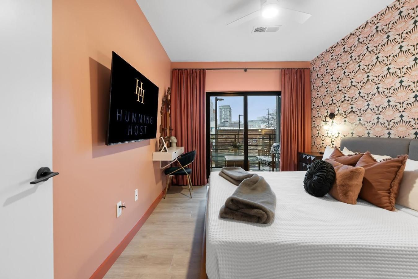 Hyve Apartment