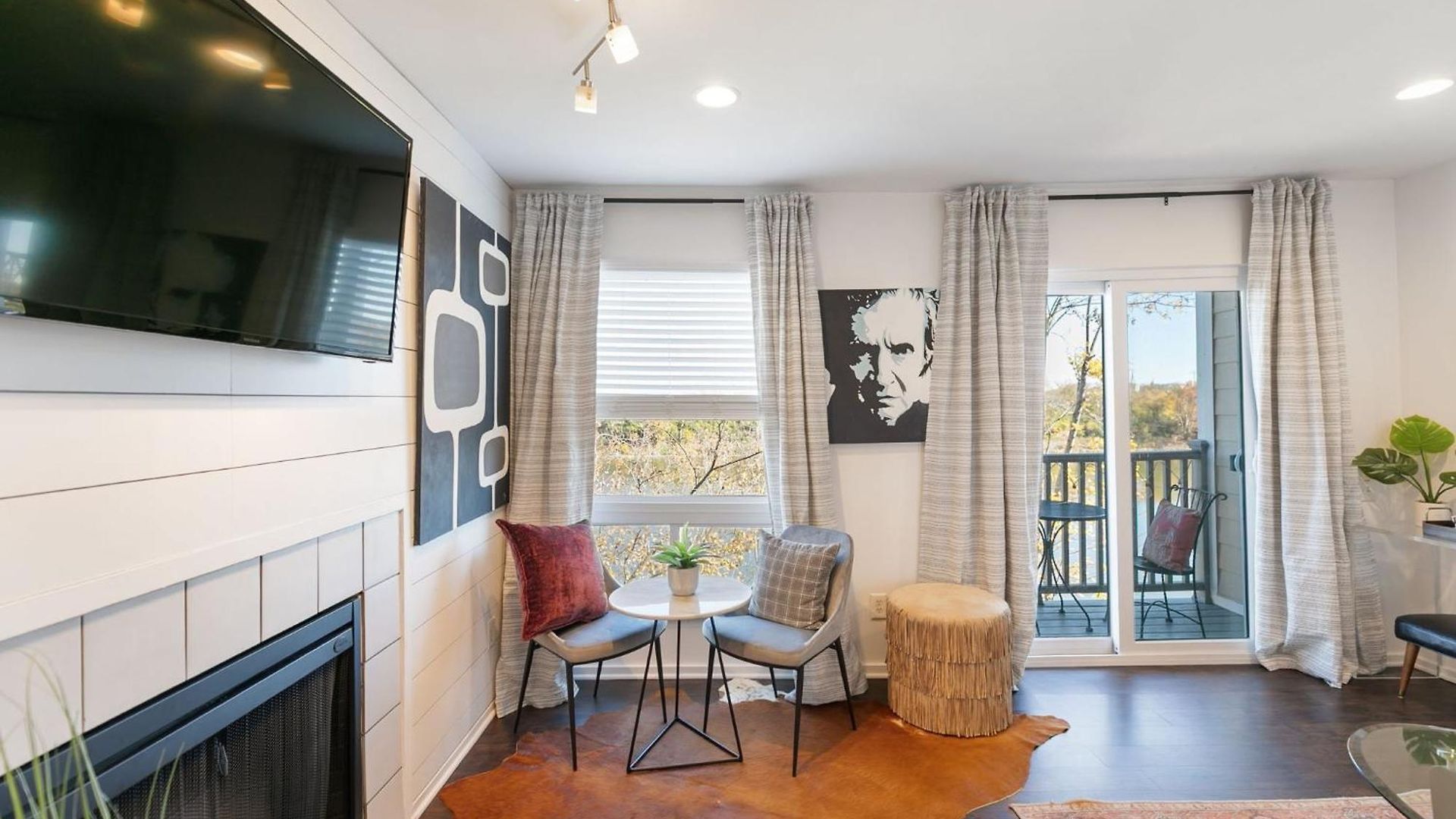 Downtown Riverfront Unit 762 * Nashville