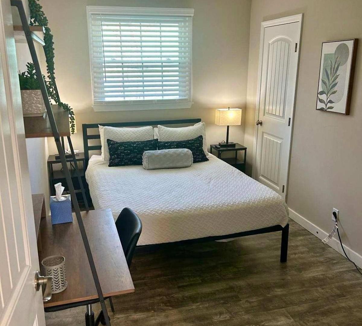 Sleeps 6-full Kitchen-4 Beds-big Couch-officespace * Nashville