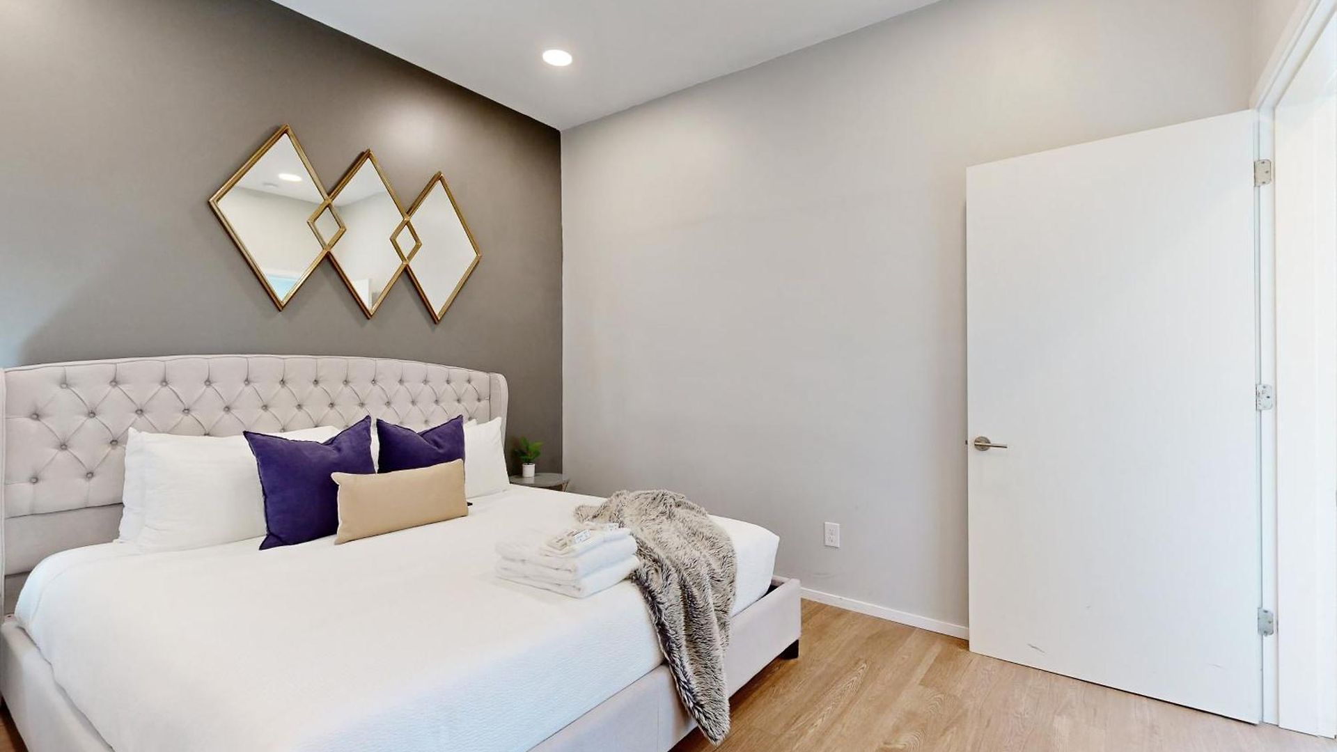 Illume 303 Apartment *