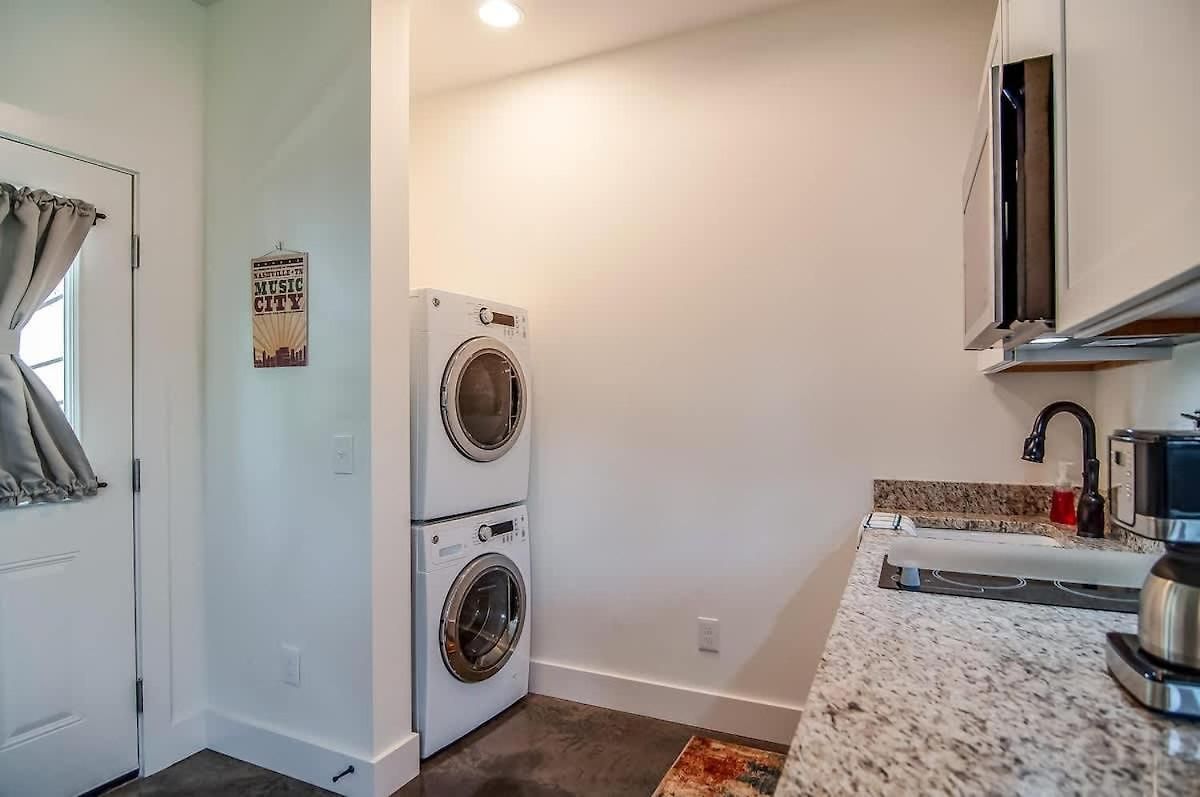 Rustic Walkable To Music Row! By Local Apartment Nashville