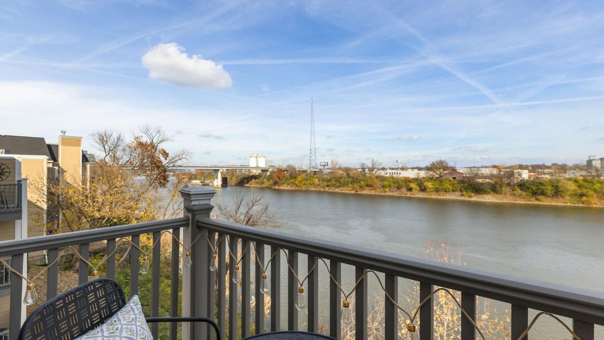 Downtown Riverfront Unit 790