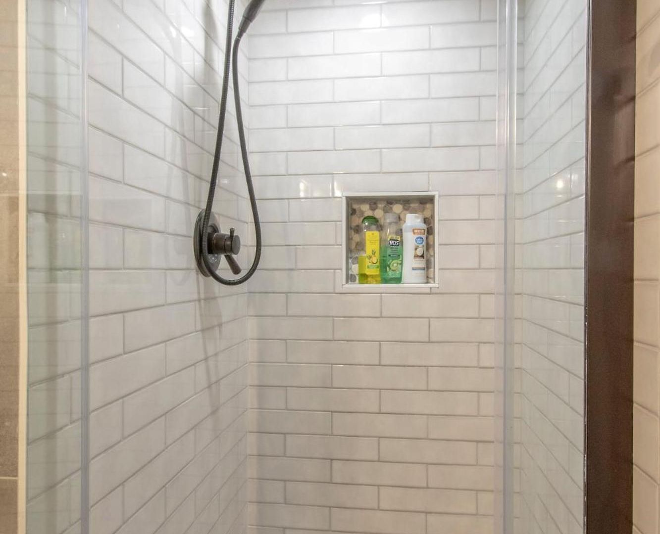 Steps From Hillsboro Village, Downtown 9 Mins Away