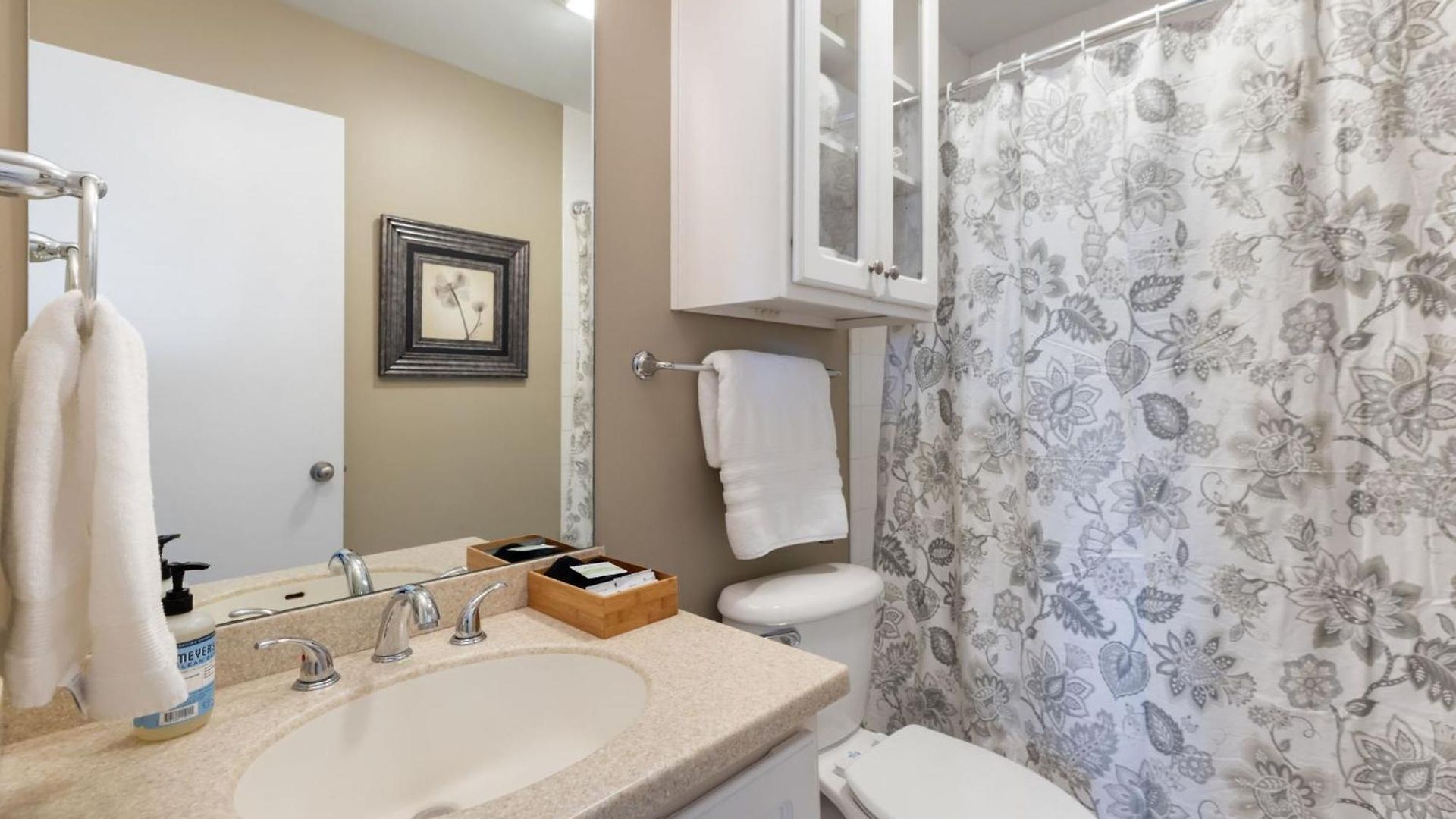 Apartment Riverfront Near Downtown Nashville