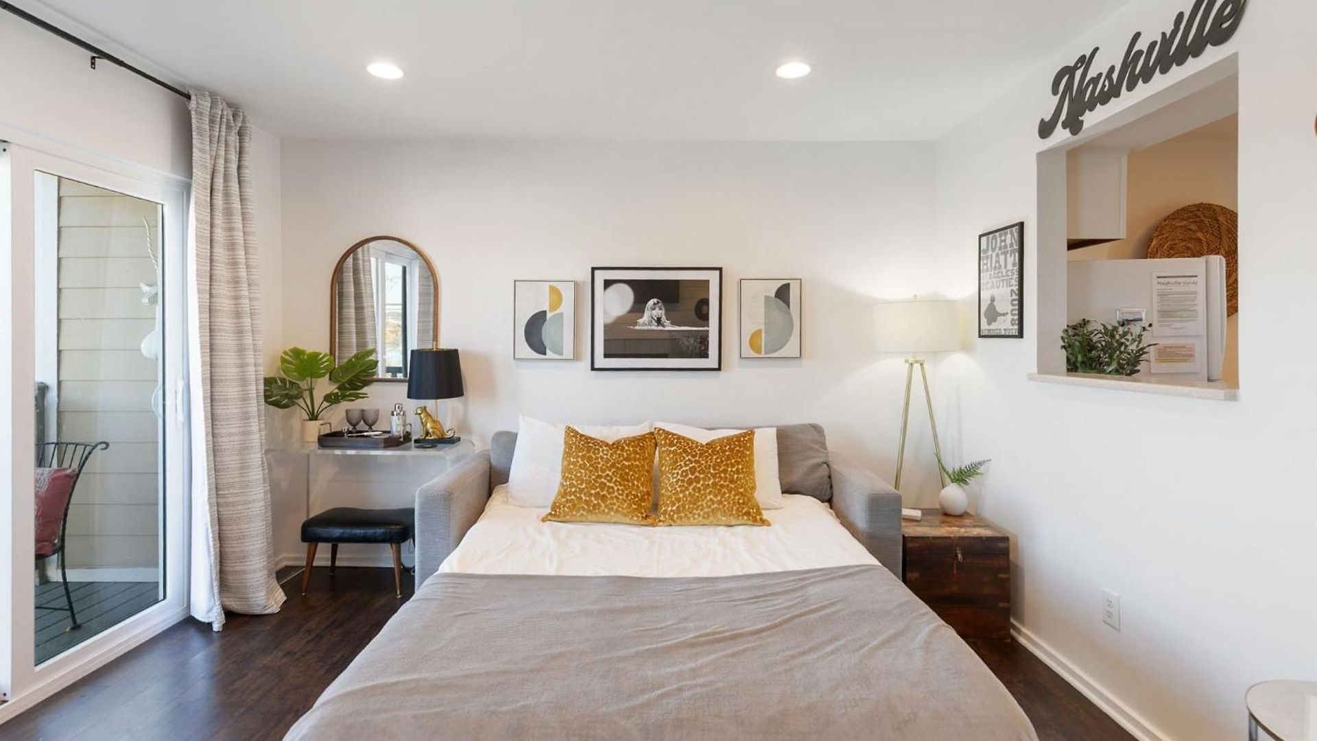 Downtown Riverfront Unit 762 * Nashville