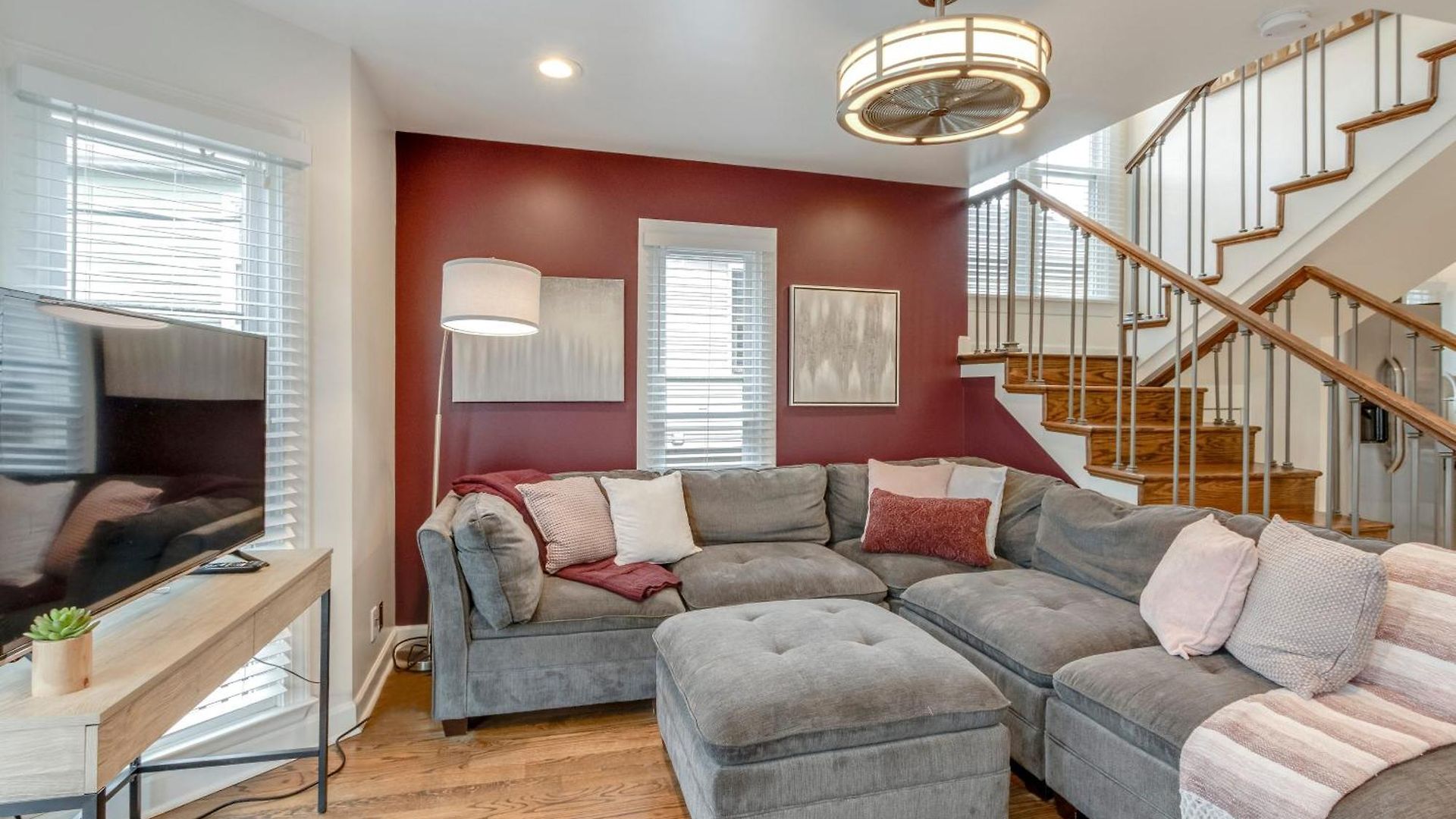 Apartment Steps From Vandy, Live Music-downtown 9 Mins Away!
