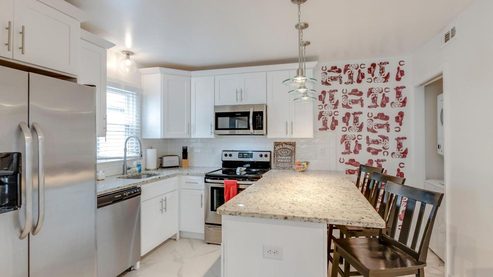 Apartment Steps From Vandy, Live Music-downtown 9 Mins Away!