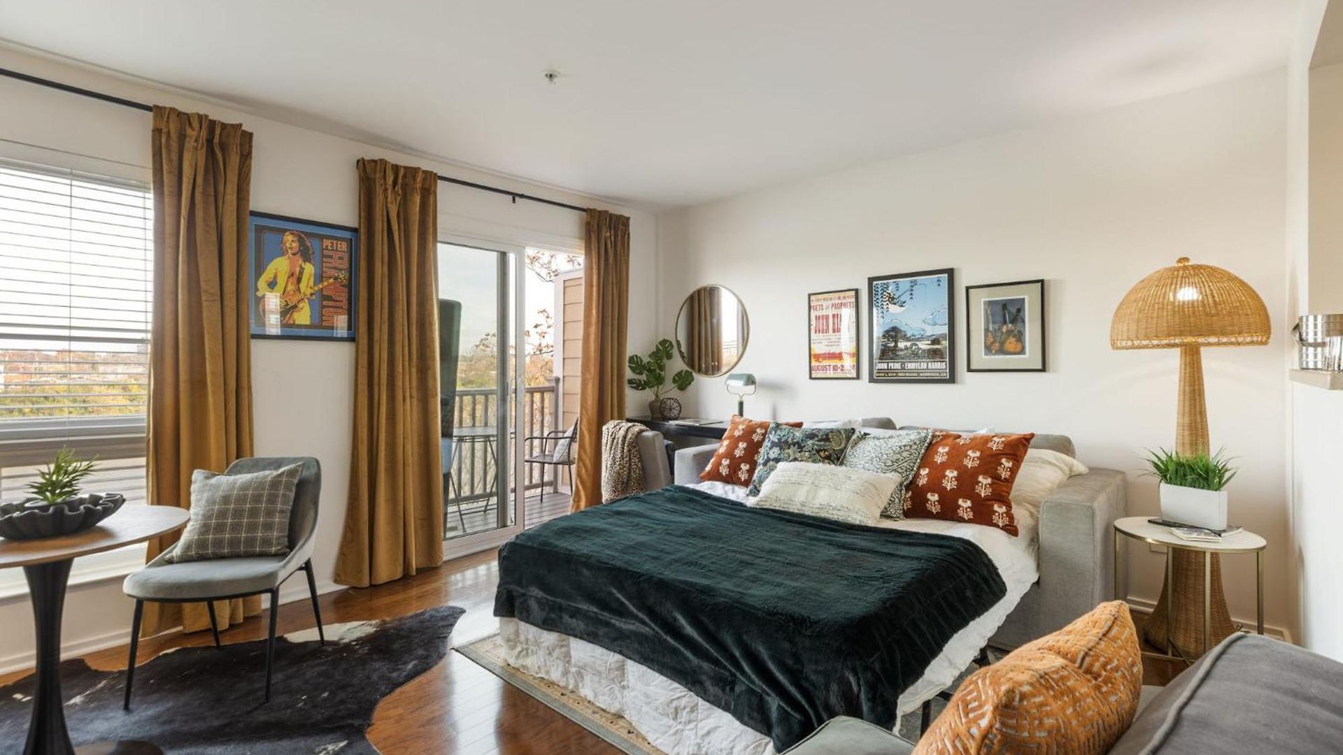 Downtown Riverfront Unit 790 Apartment