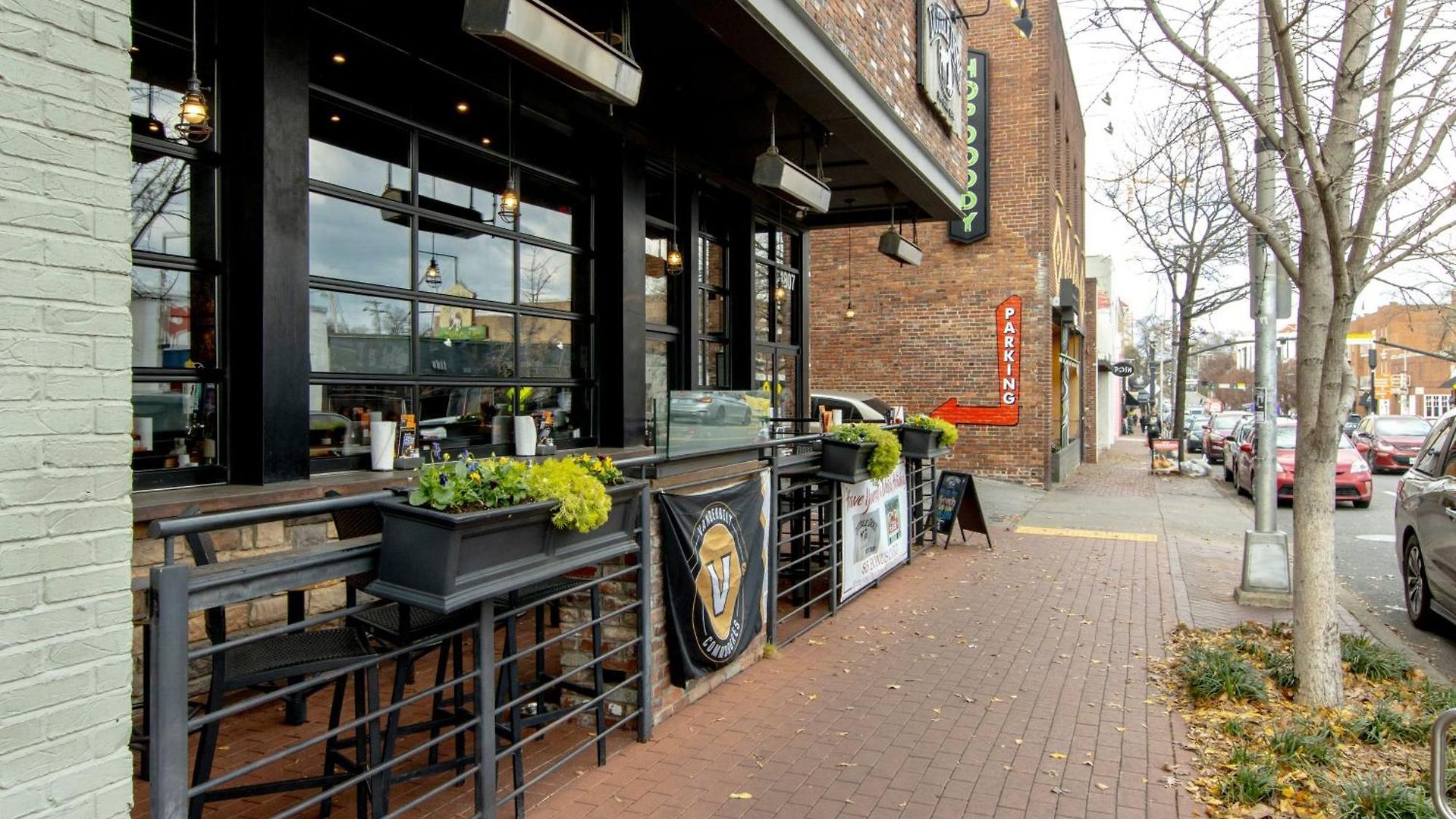 Steps From Vandy, Live Music-downtown 9 Mins Away! Apartment Nashville