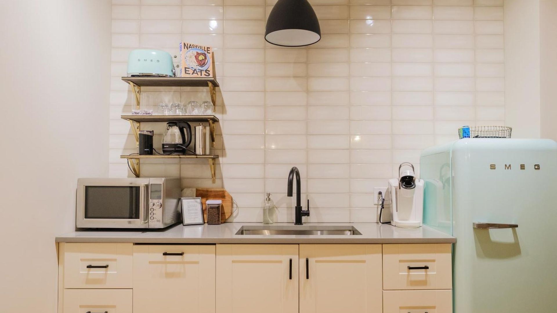 506 Lofts Apartment *