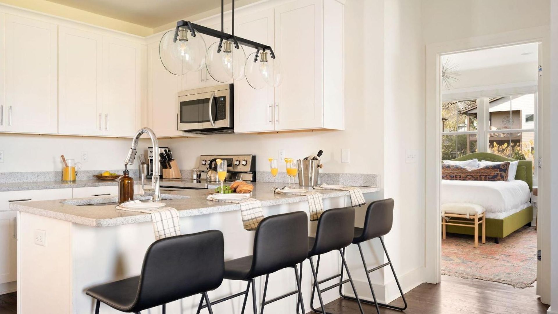 Hart Buyout 5 By Avantstay Two Town House Buyout W Modern Amenities In