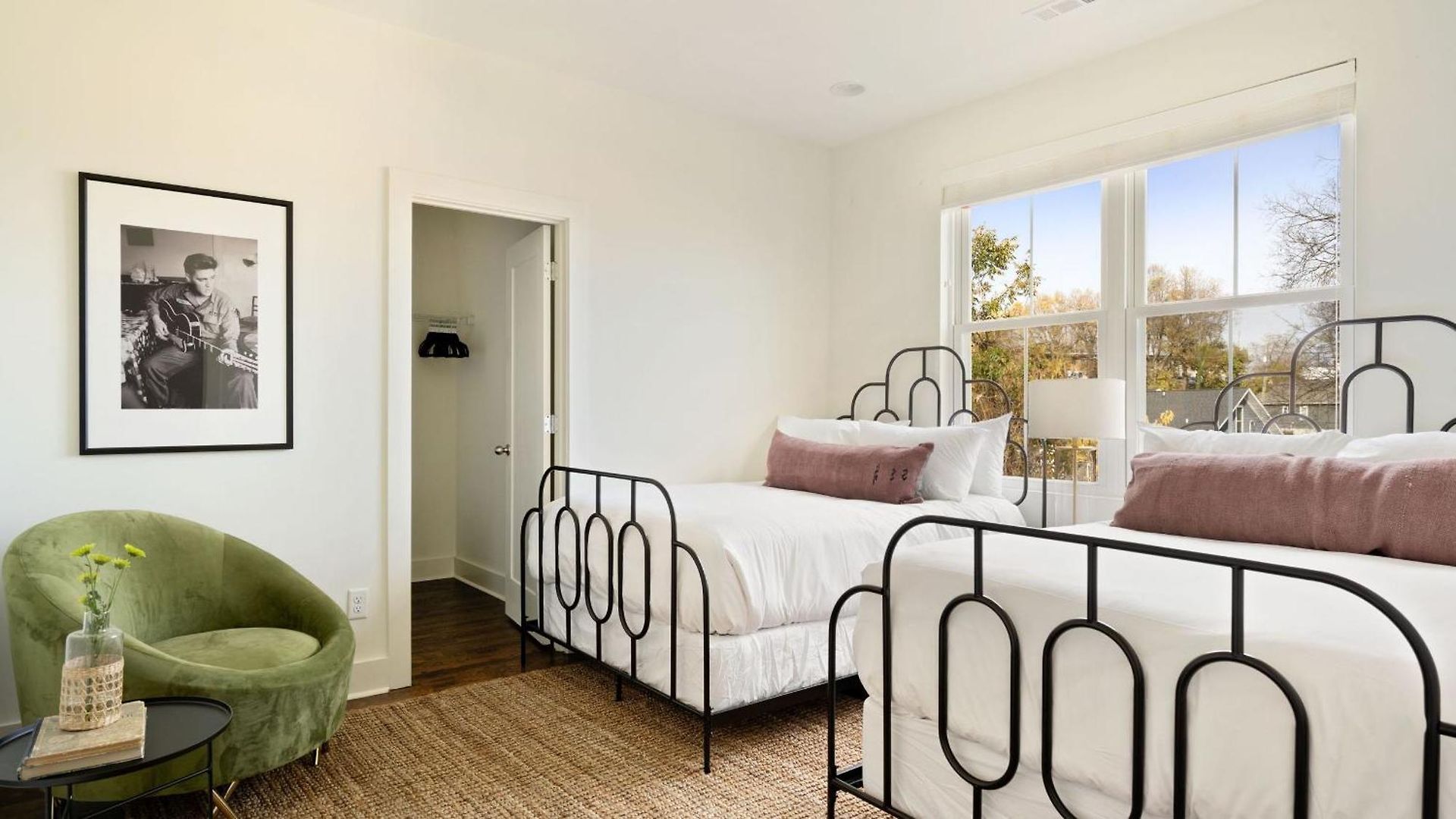 Hart Buyout 5 By Avantstay Two Town House Buyout W Modern Amenities In *