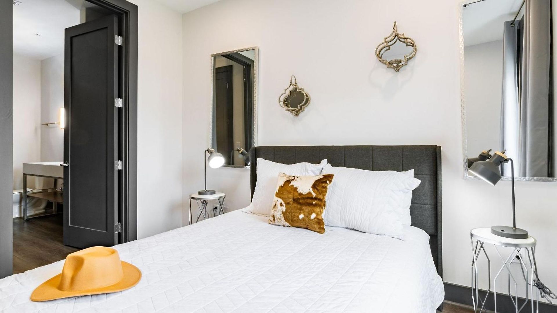 Lindsley By Avantstay Apartment *