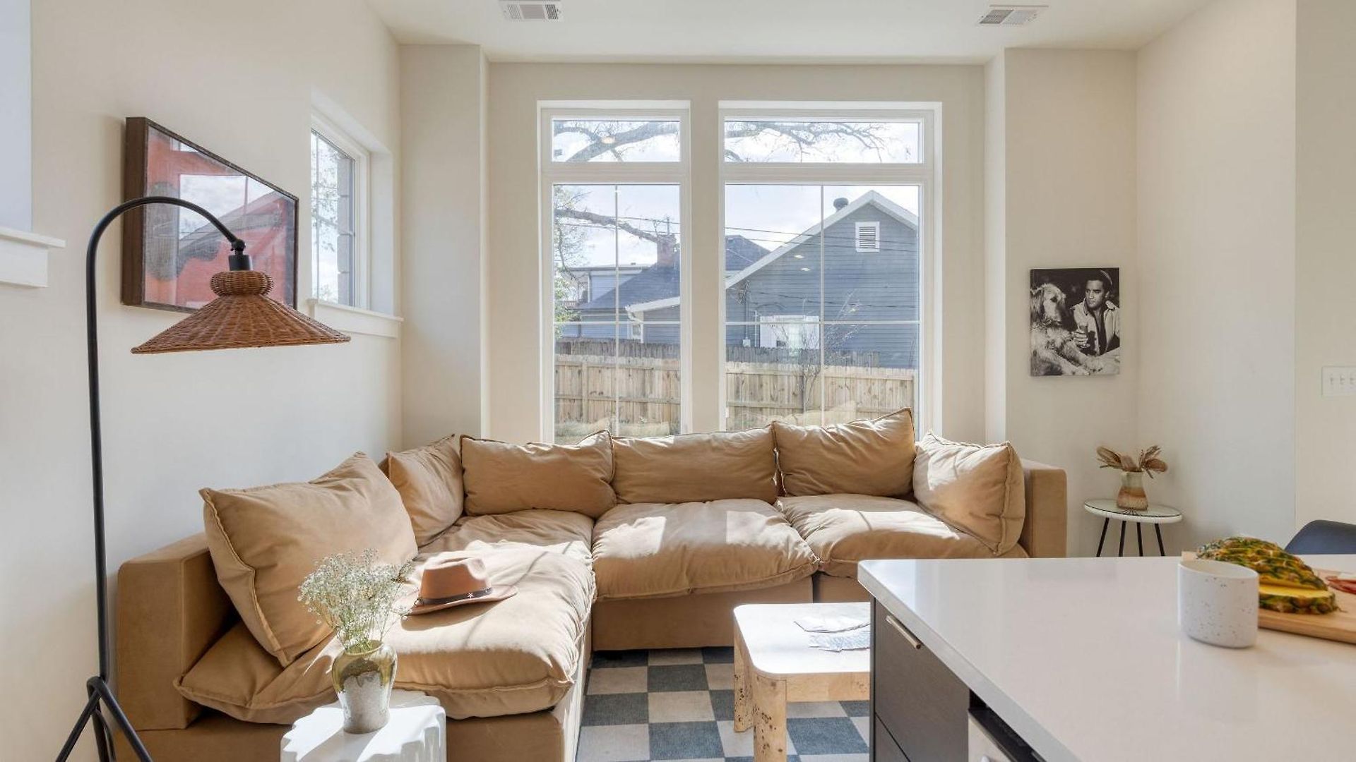Holiday home Stunning New Build In East Nash Minutes To Broadway The Stage By Avantstay *