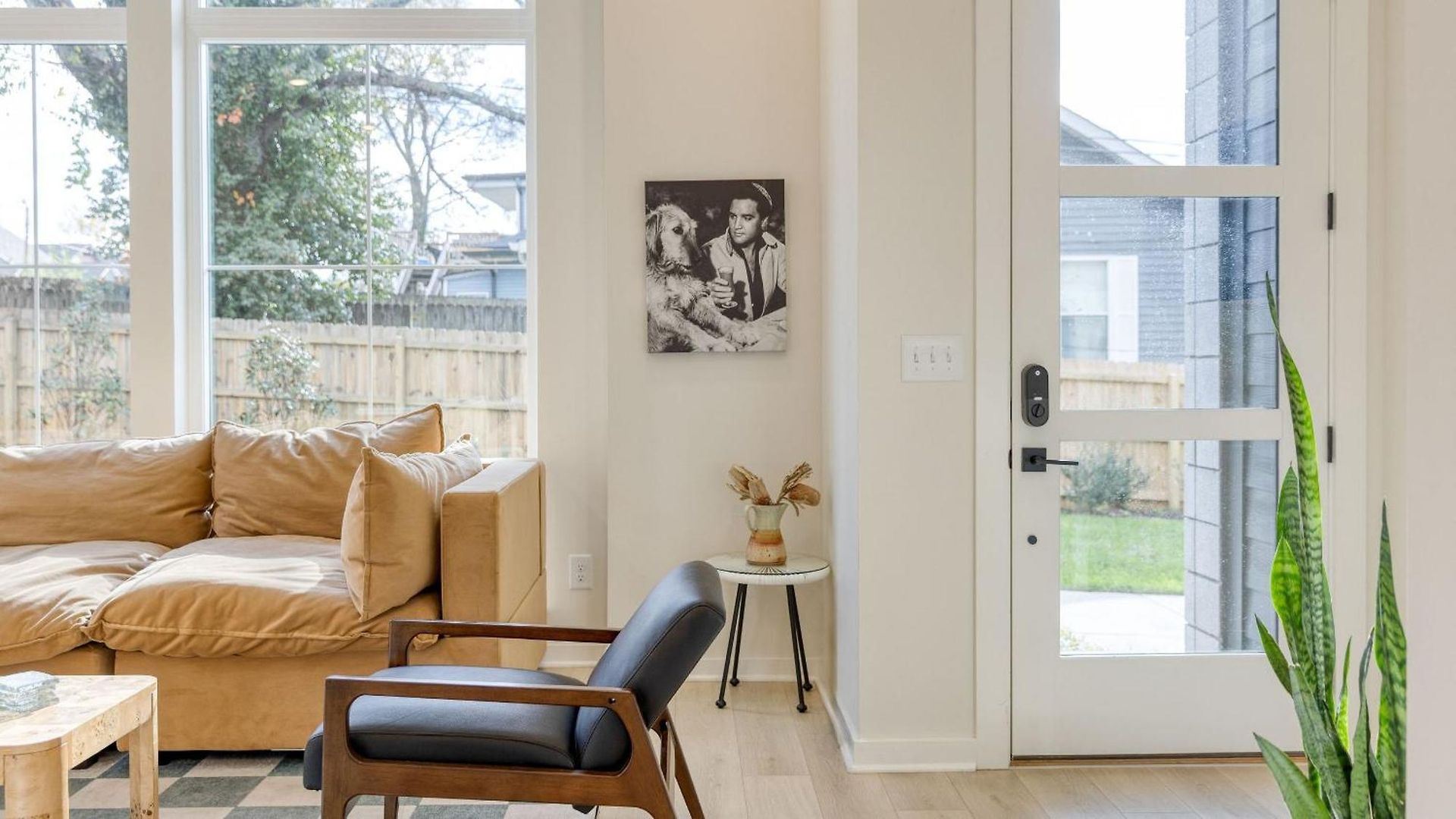 Holiday home Stunning New Build In East Nash Minutes To Broadway The Stage By Avantstay