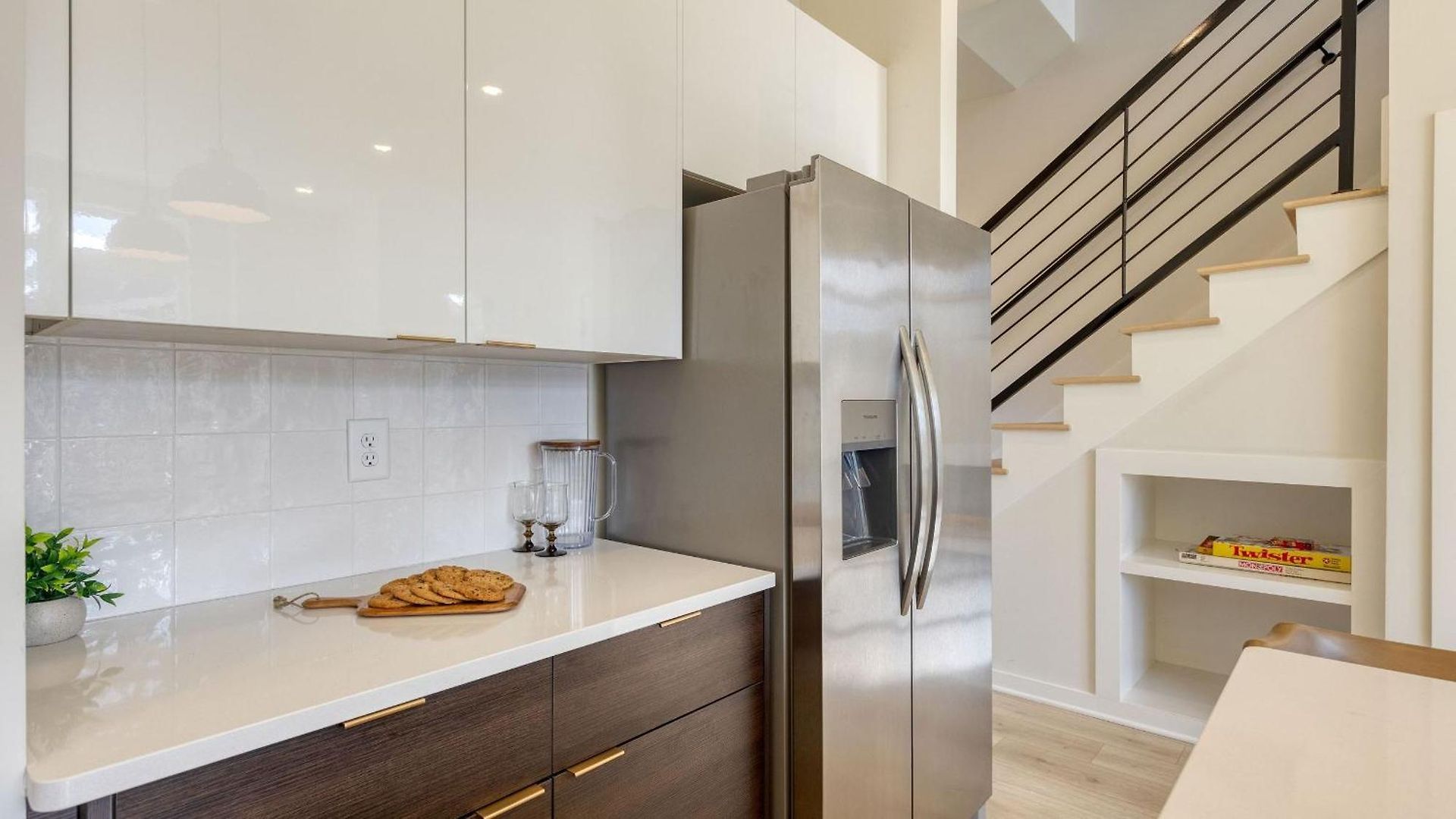 Holiday home Newly Built 4bdr Townhome W Balcony Minutes To Broadway Lischey By Avantstay