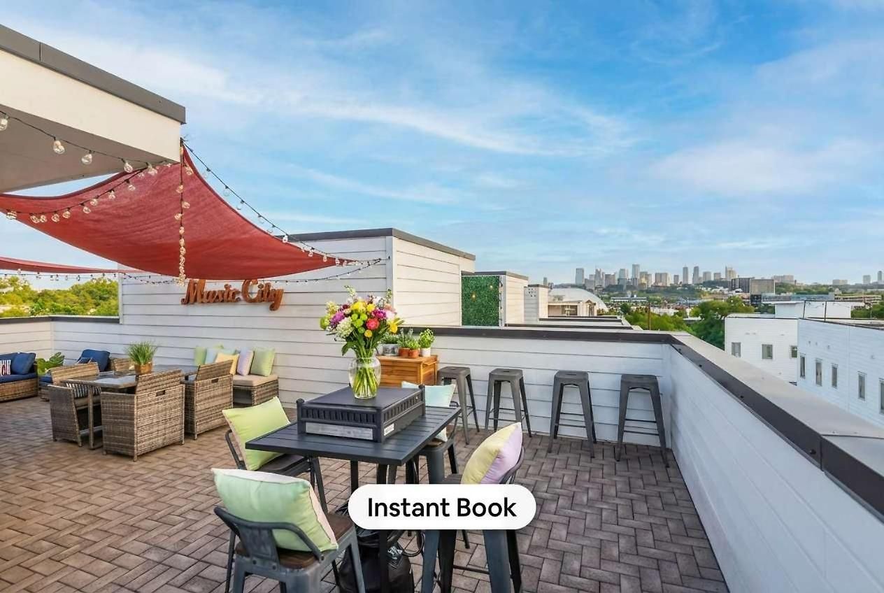 Holiday home New Rooftop With Views Game Dt Nash