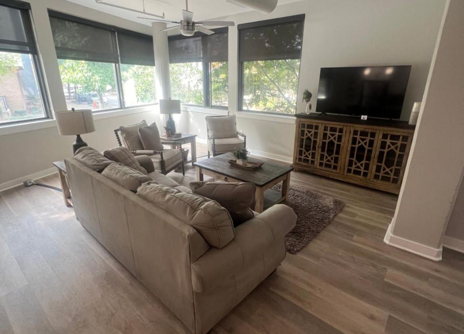 Luxurious Downtown 2 Bedroom 2 Bath With Views 1m * Nashville