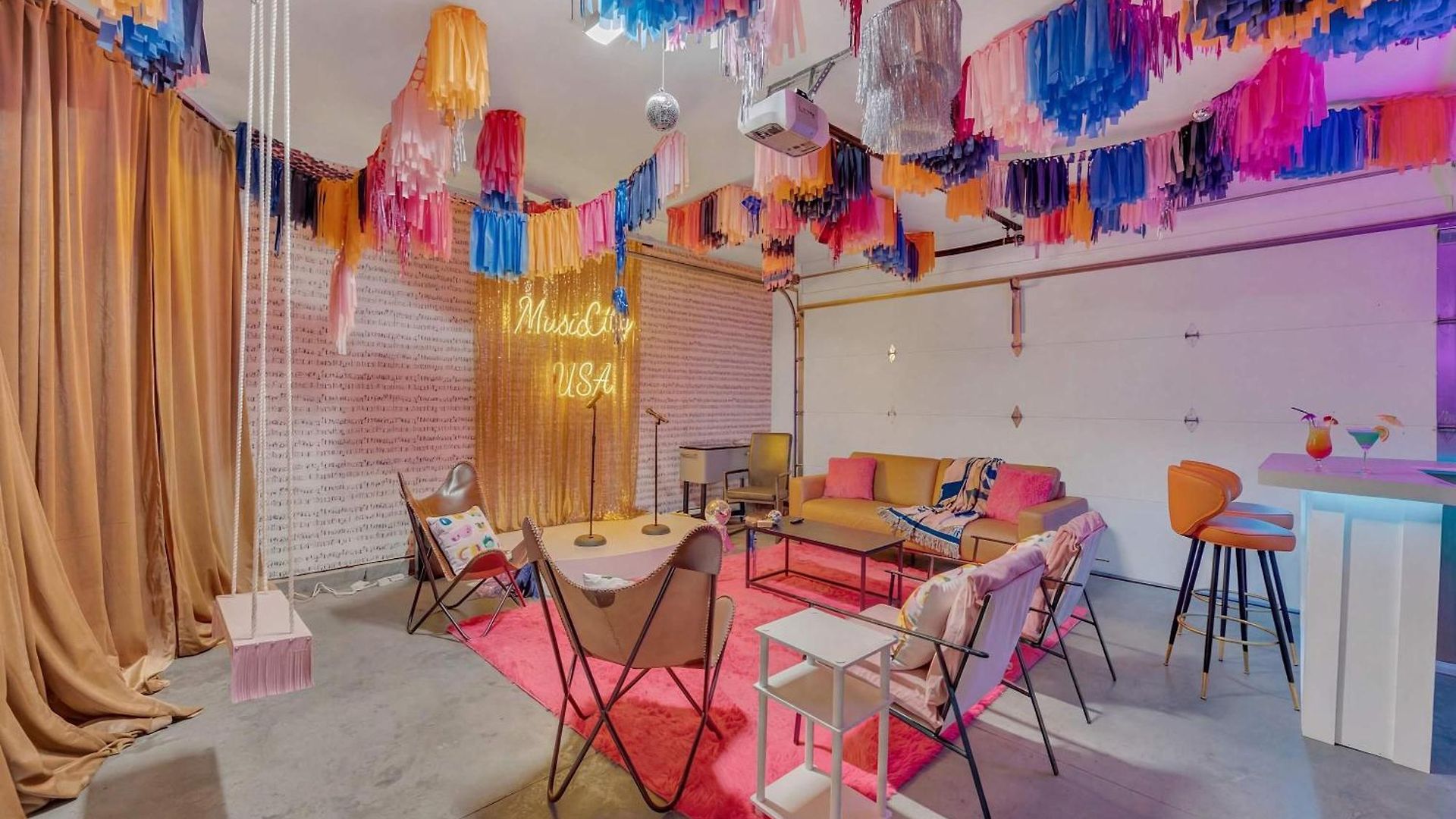 Holiday home Brand New Views Karaoke Near Downtown Nashville