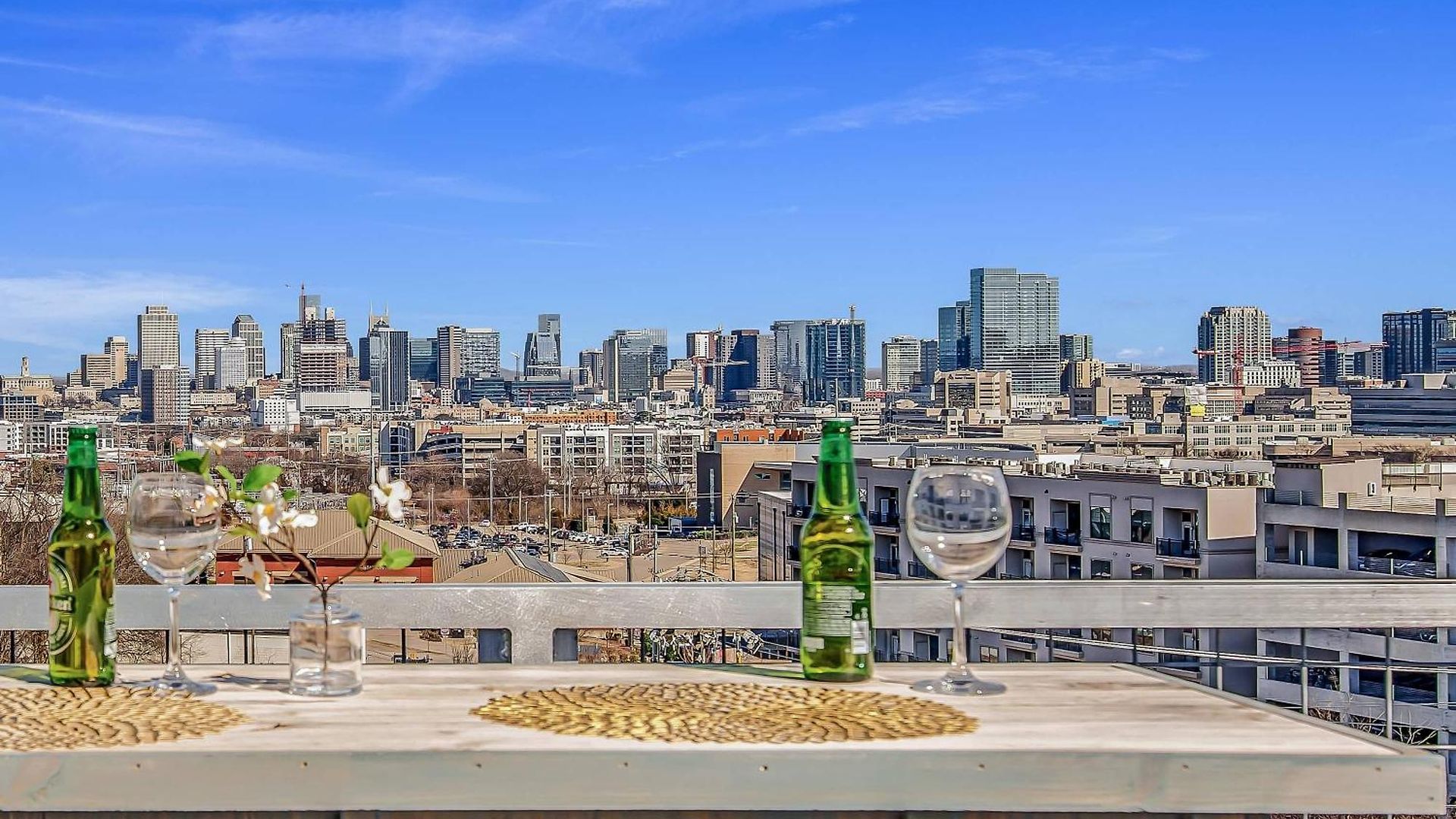Spectacular Double Rooftop 7 Mins To Broadway Holiday home
