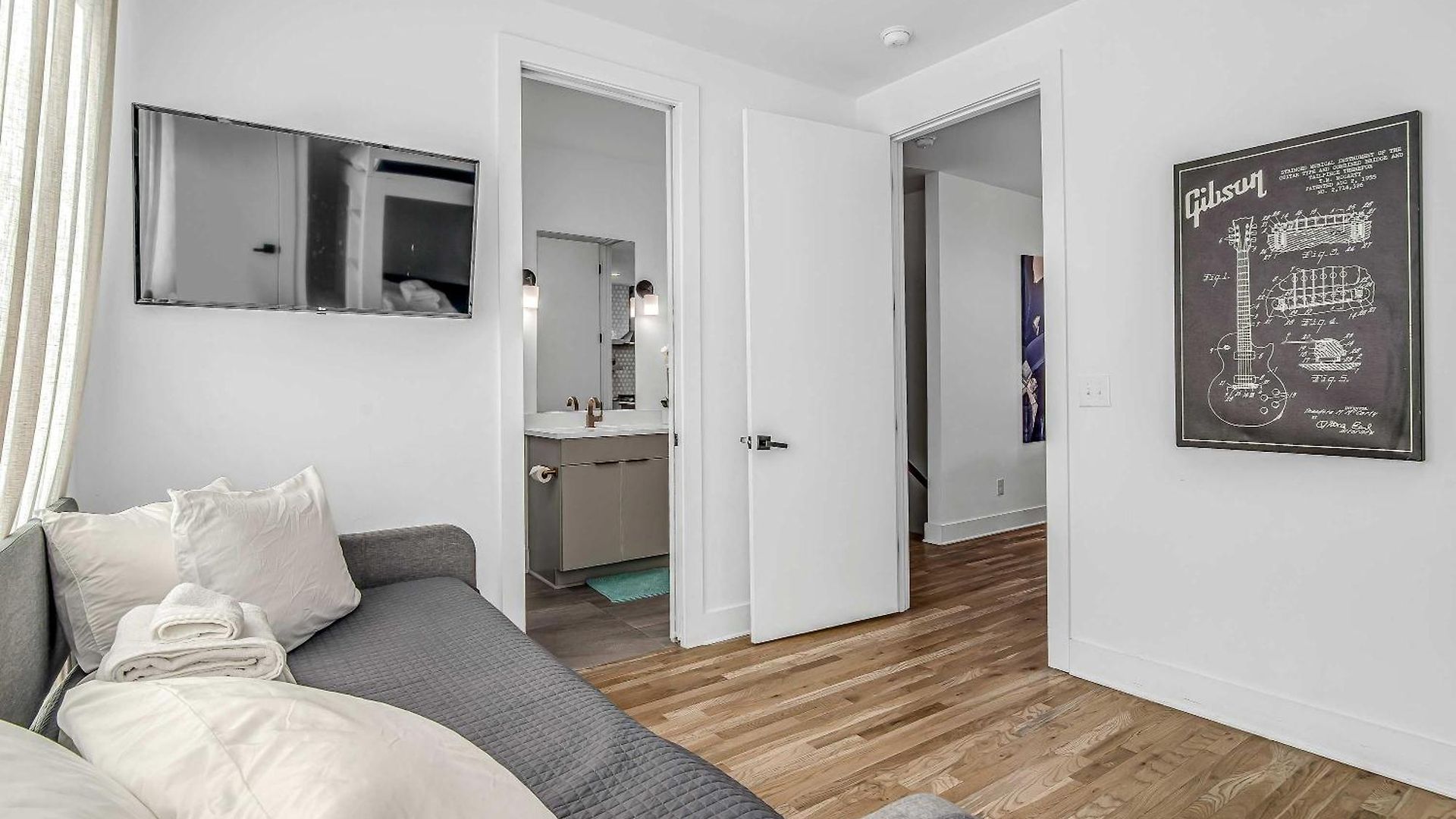 Spectacular Double Rooftop 7 Mins To Broadway Holiday home