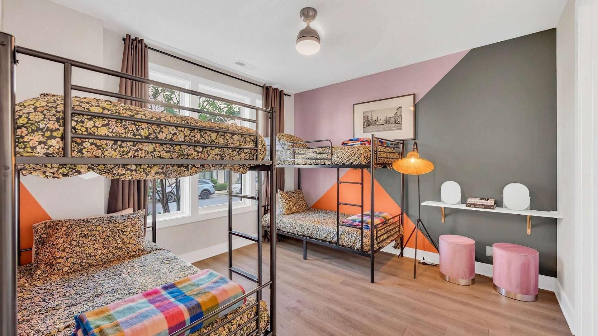 Brand New Views Karaoke Near Downtown Holiday home *
