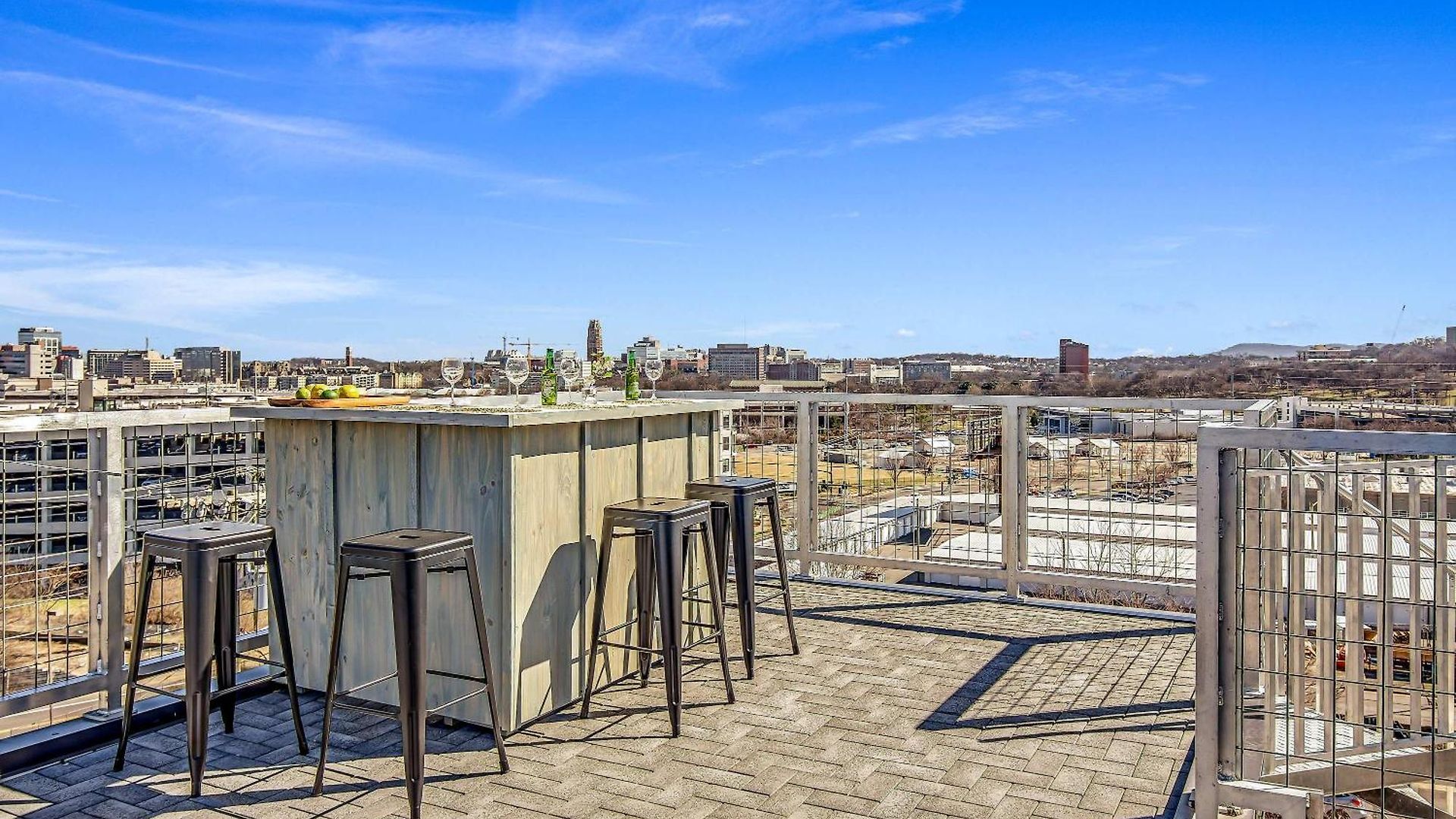 Spectacular Double Rooftop 7 Mins To Broadway * Nashville